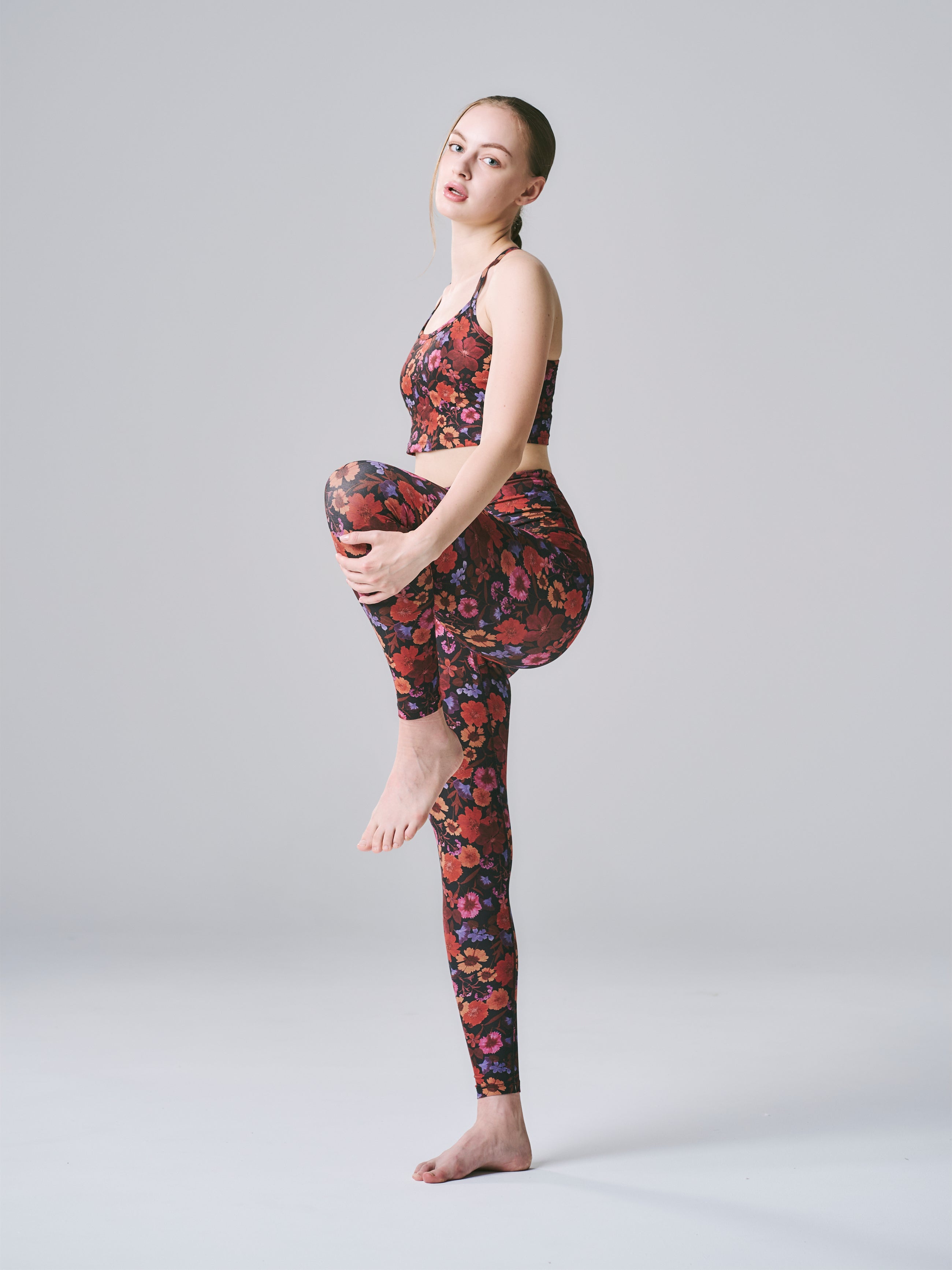 BEYOND YOGA ソフトマーク コート イン ザ ミディ ハイウエスト レギンス サマーブーケ