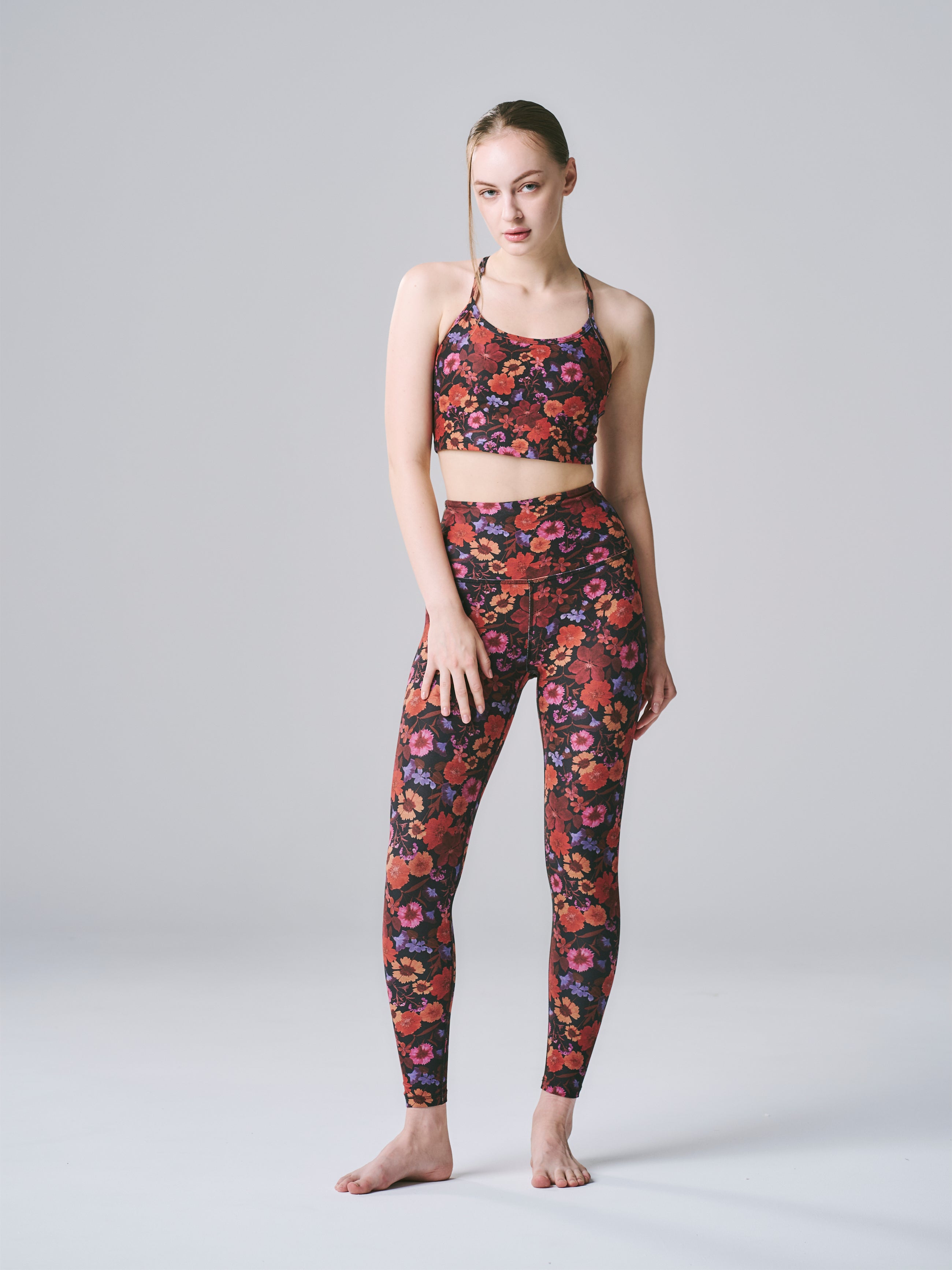 BEYOND YOGA ソフトマーク コート イン ザ ミディ ハイウエスト レギンス サマーブーケ