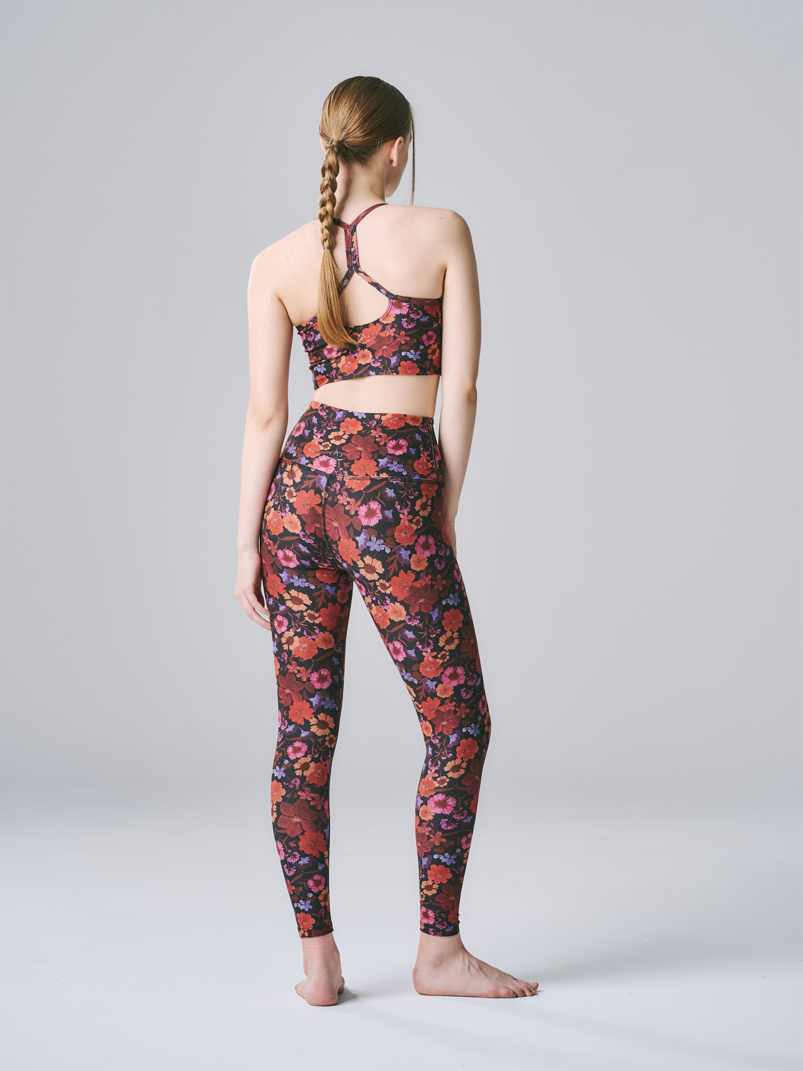 BEYOND YOGA ソフトマーク コート イン ザ ミディ ハイウエスト レギンス サマーブーケ