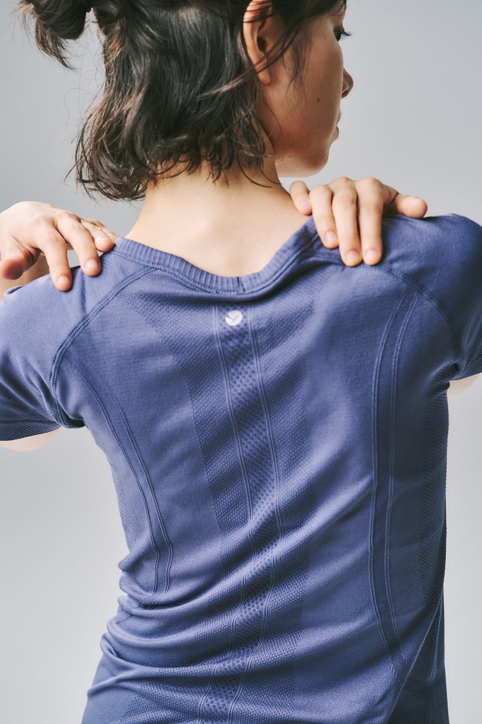 ジーン シームレス ショートスリーブ トップス パープルグレイ