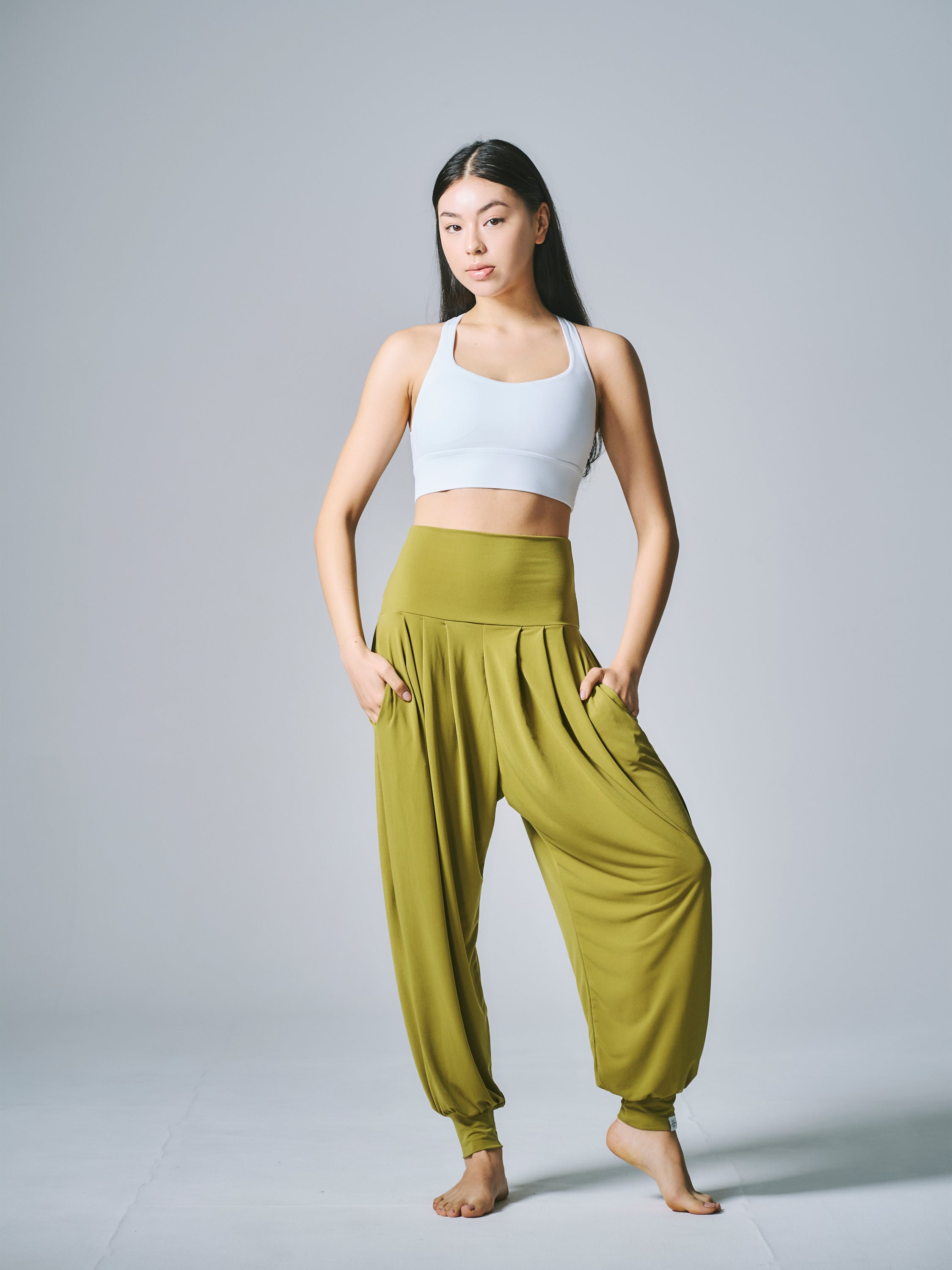 ジャスミン ハーレム パンツ オリーブグリーン | レギンス ヨガウェア