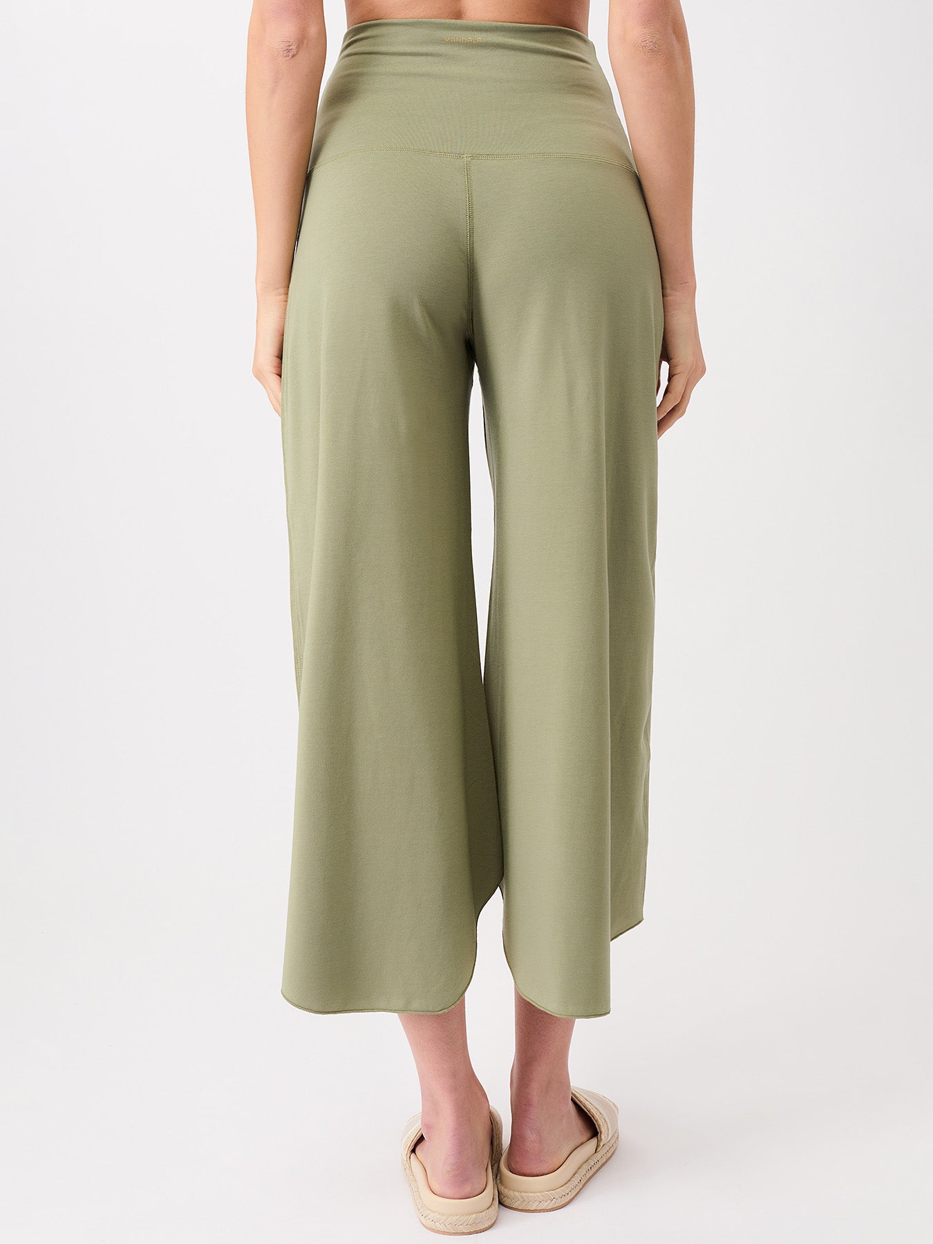 MANDALA チューリップ パンツ モッシーバーク