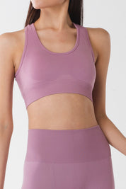 エッセンシャル シームレス スポーツブラ ピンク