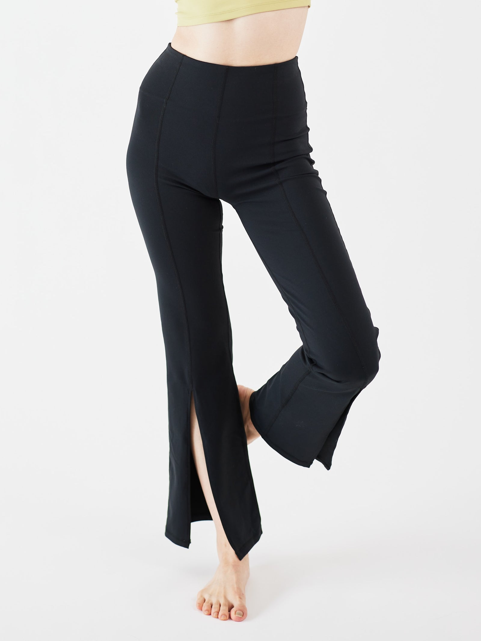 ステファニー フレアパンツ フロント スリット ブラック