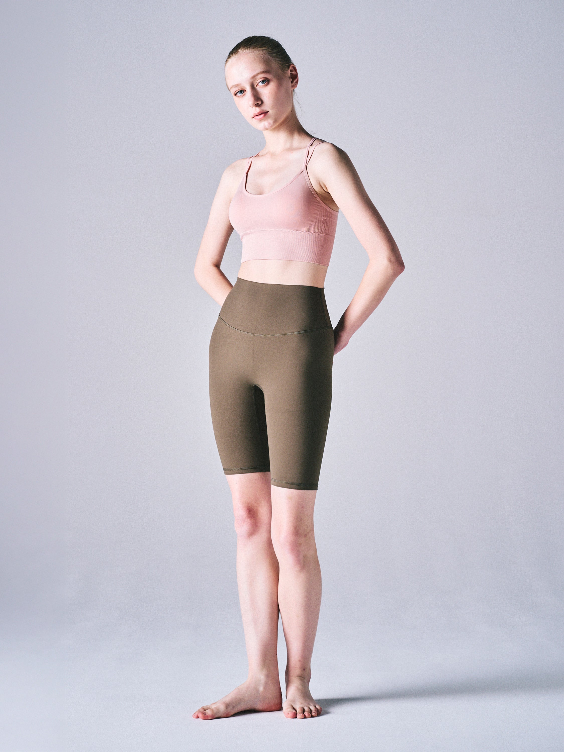 ルエラ シームレス ヨガ ブラトップ ピンク｜ クロス ストラップ