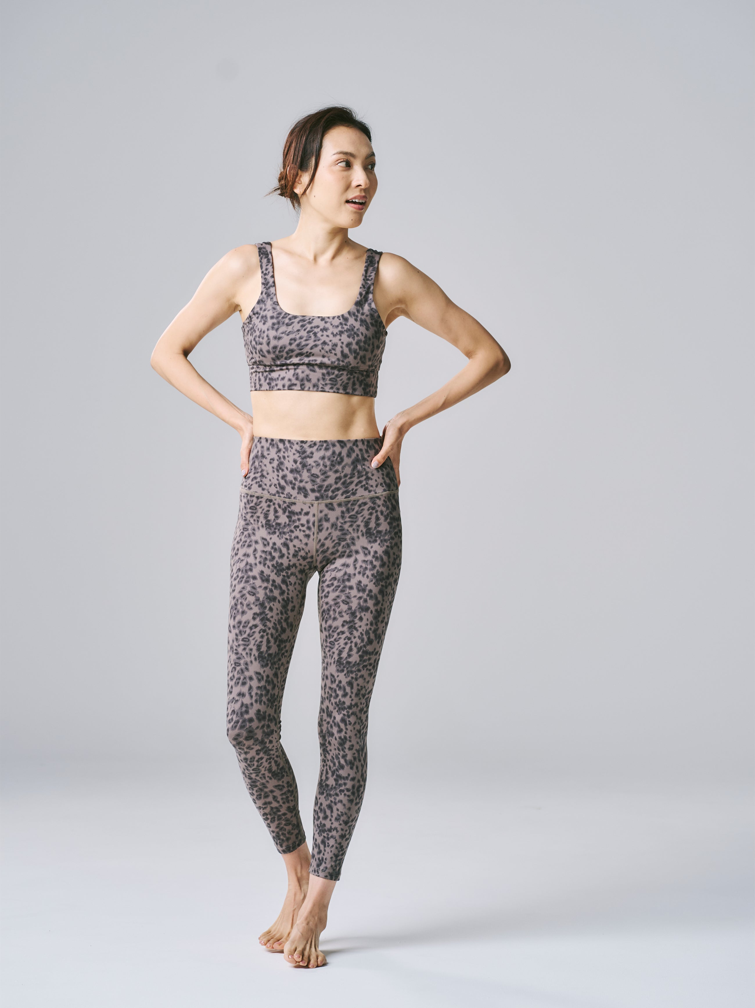 VARLEY FreeSoft™ ハイライズレギンス 25インチ ブラウン フリーソフト ハイライズ レギンス 25 ブラウン コントラスト チーター