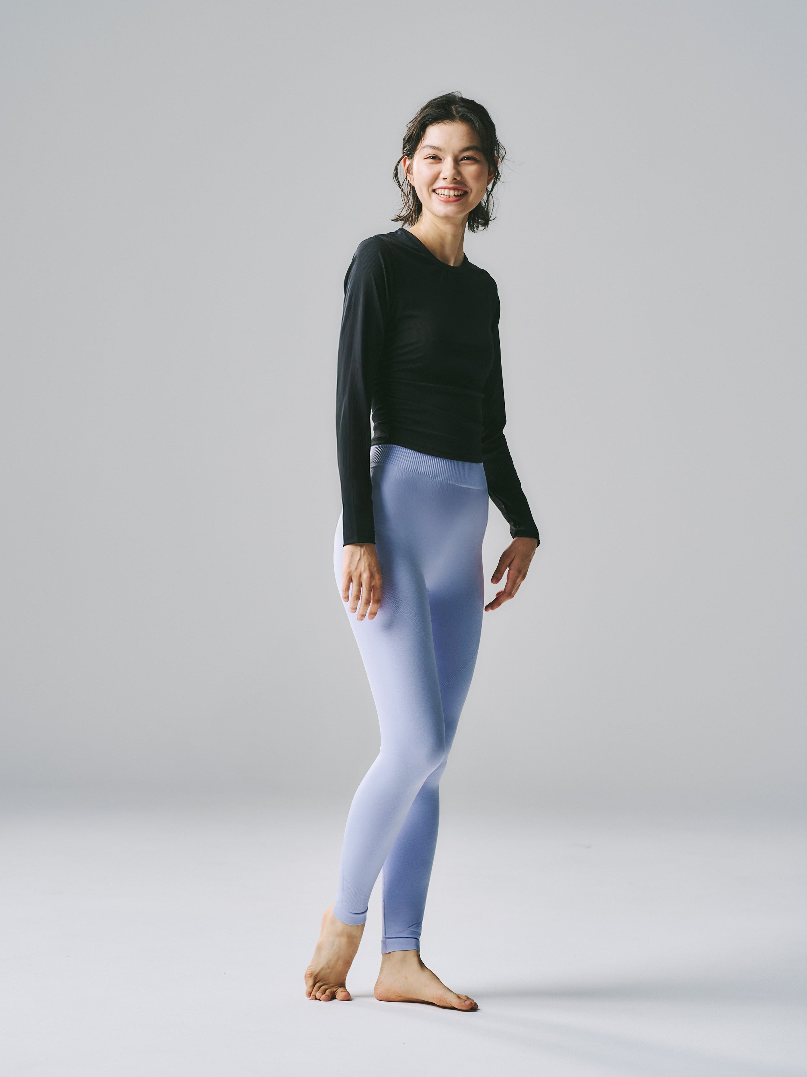 クロエ ソフト リブ トップス ブラック めくれないヨガトップス｜長袖