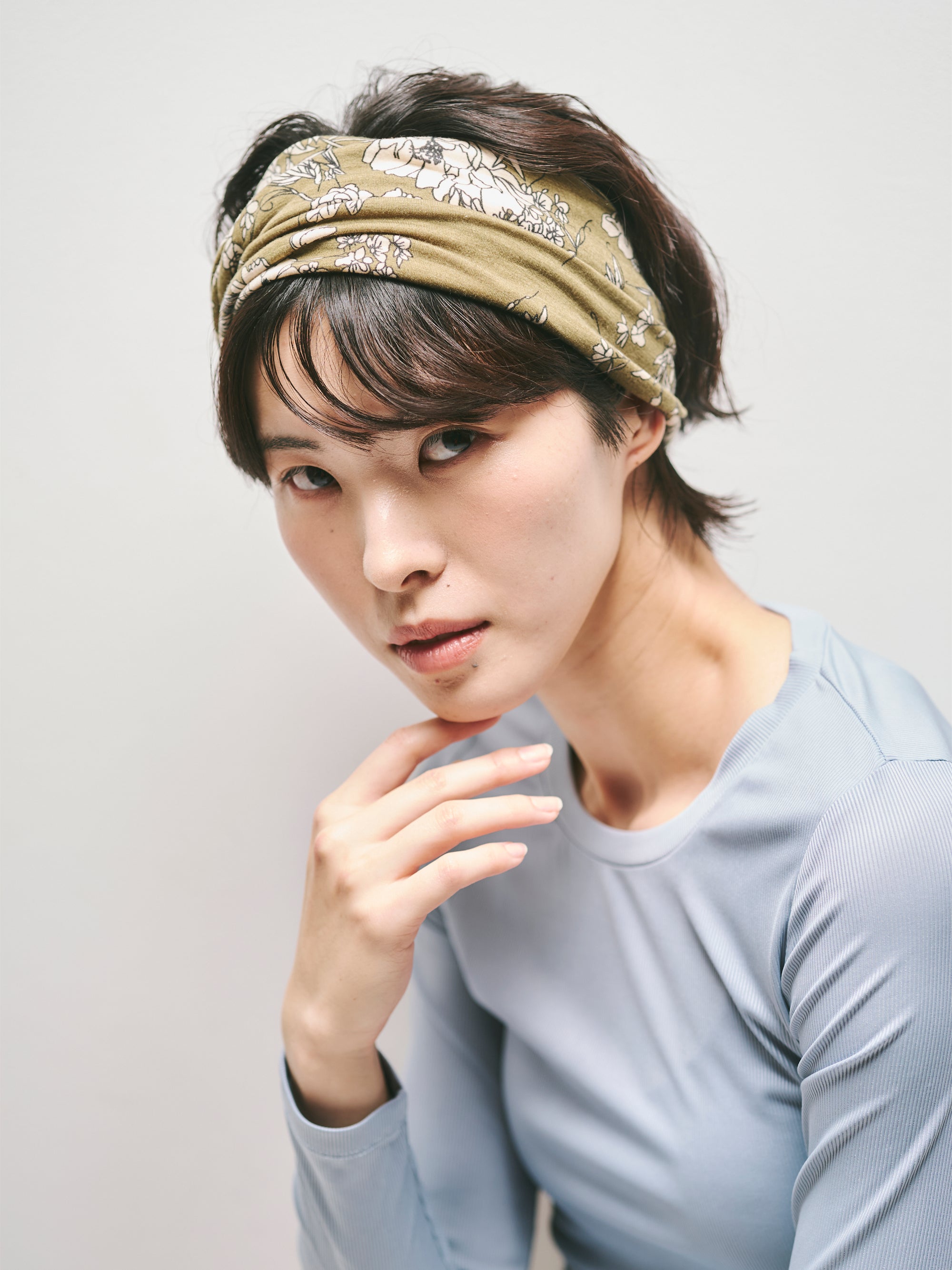 ツイスト ワイド ヘッドバンド アブストラクト フラワー