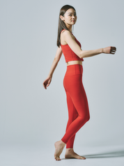 BEYOND YOGA スペースダイ ハイ ネック クロップド タンク ホリー レッド ヘザー