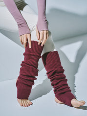 エッセンシャルズ レッグウォーマー バーガンディ