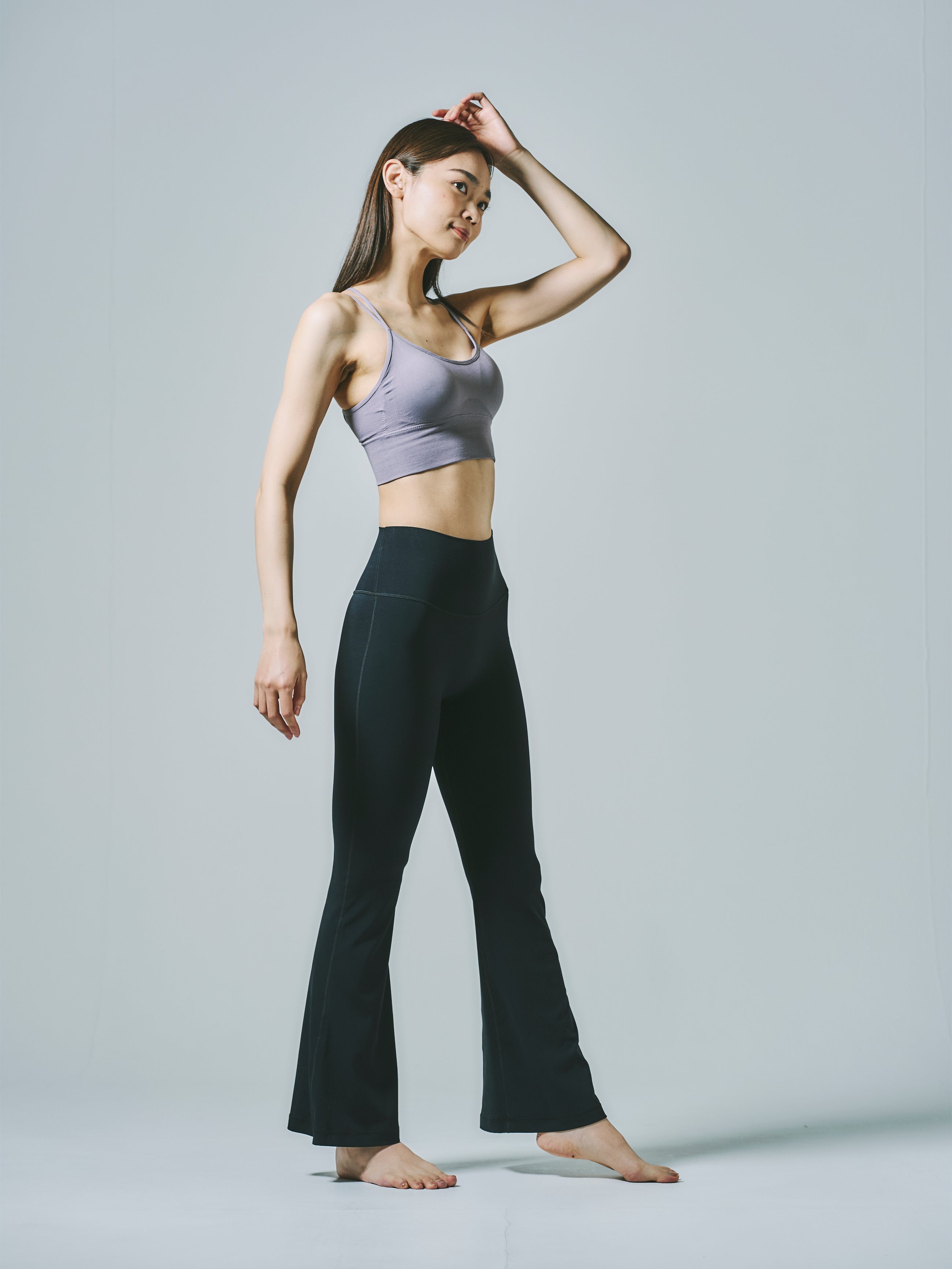 emmi ブラック フレアヨガパンツ 楽天市場】エミ emmi ewcストレッチフレアパンツ レディース ブラック