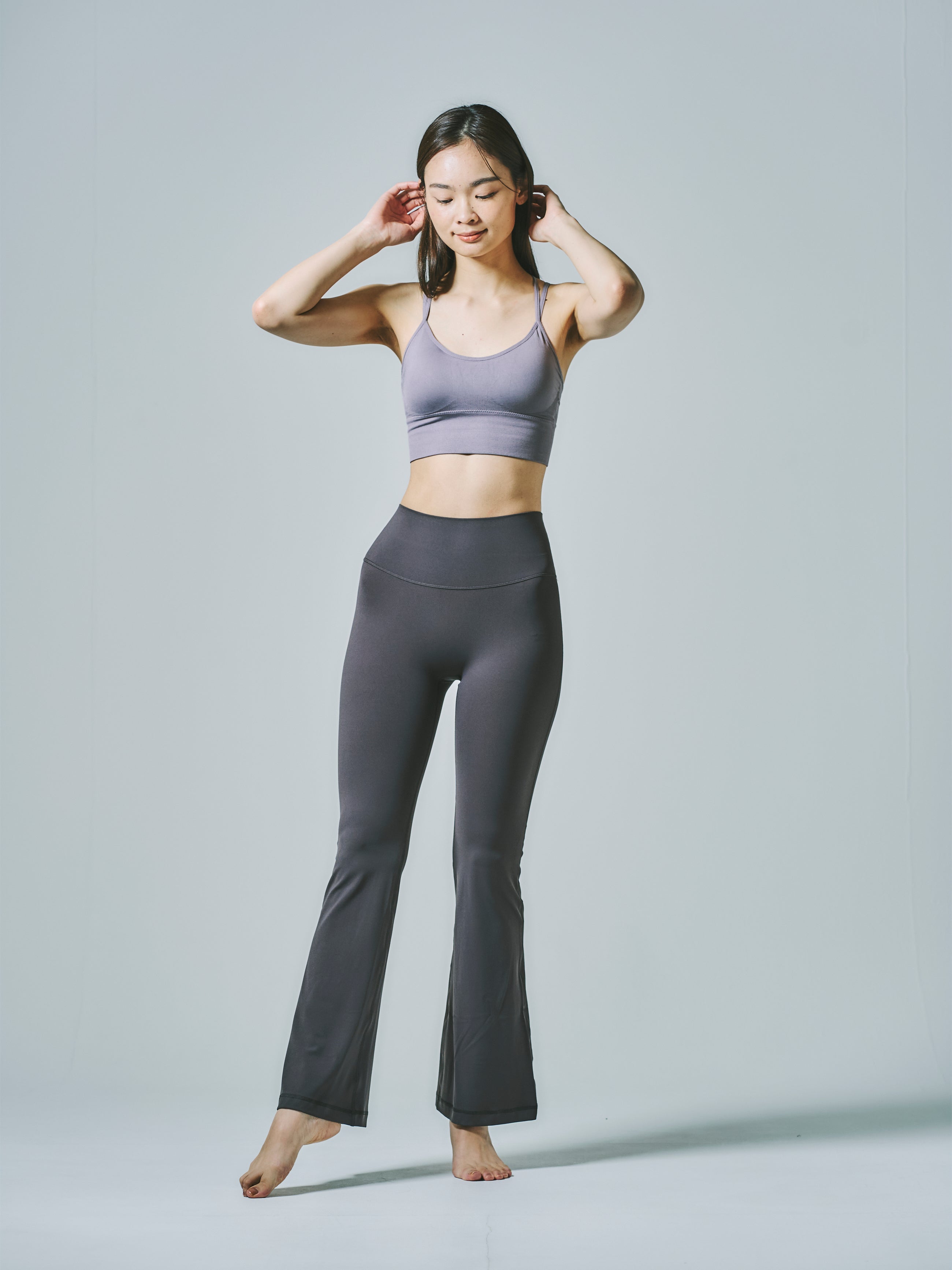 ノア ロング フレアパンツ チャコール