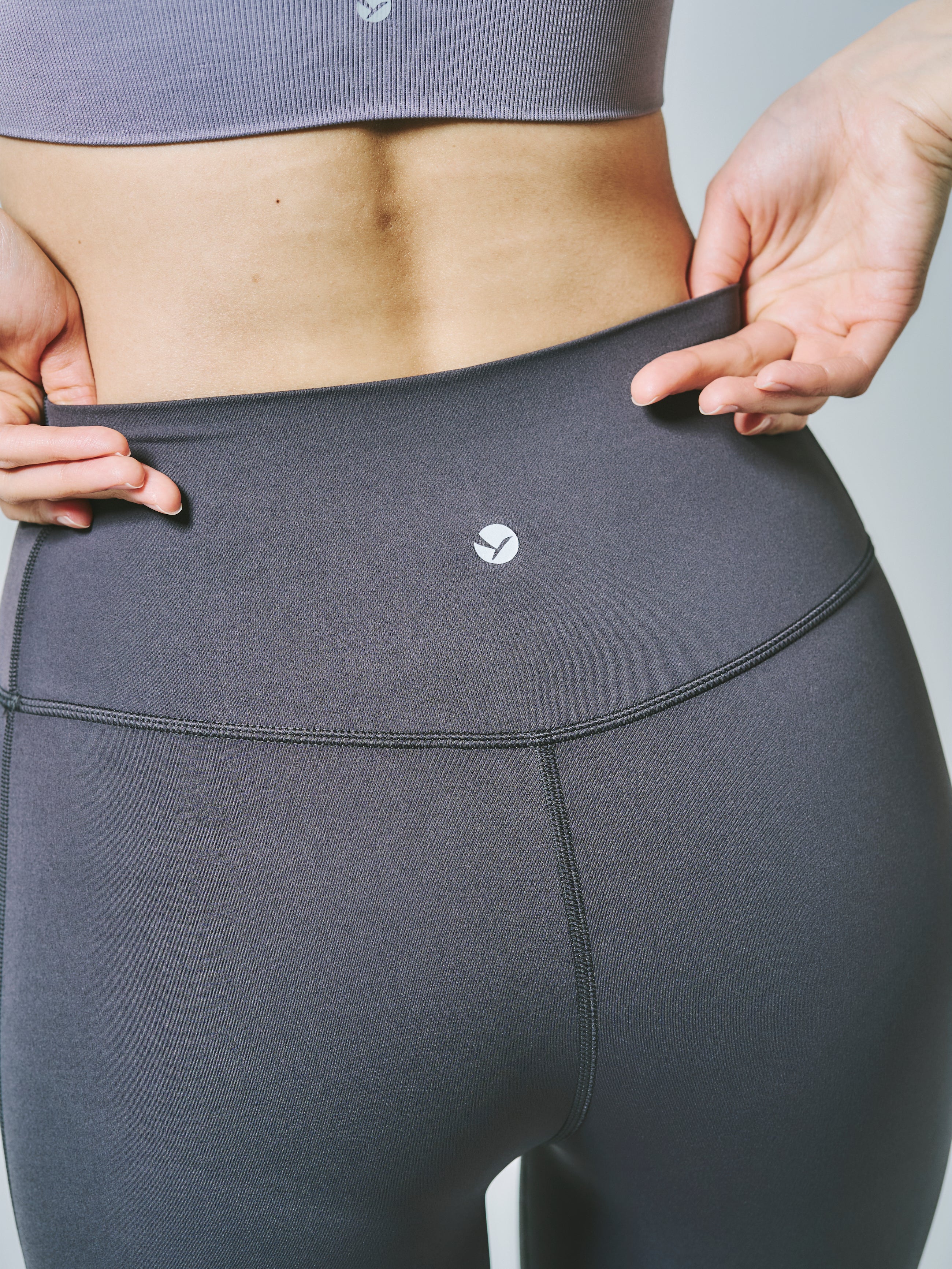 ノア ロング フレアパンツ チャコール