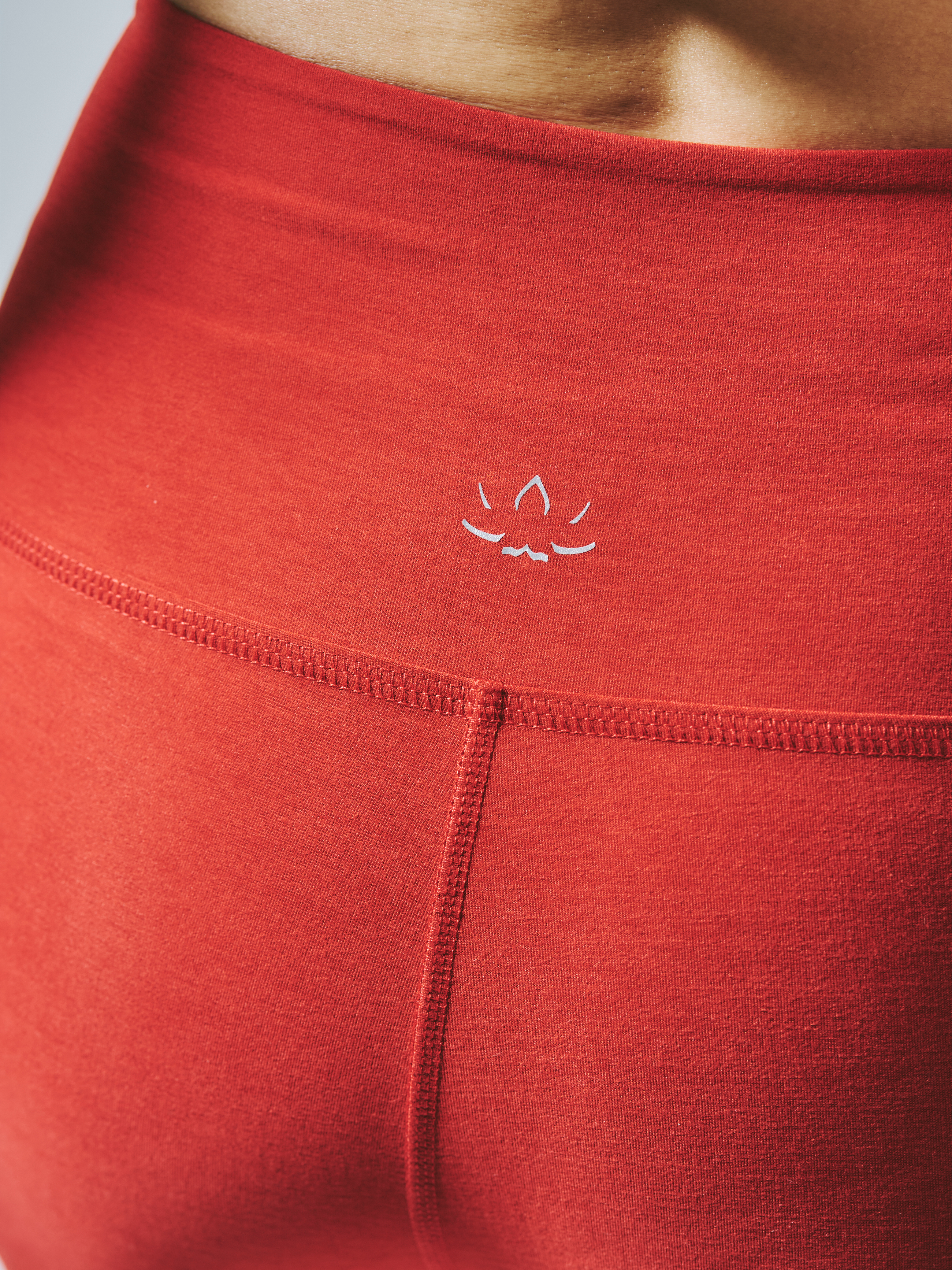 BEYOND YOGA スペースダイ コート イン ザ ミディ HW レギンス ホリー レッド ヘザー