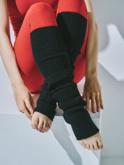 エッセンシャルズ レッグウォーマー ブラック