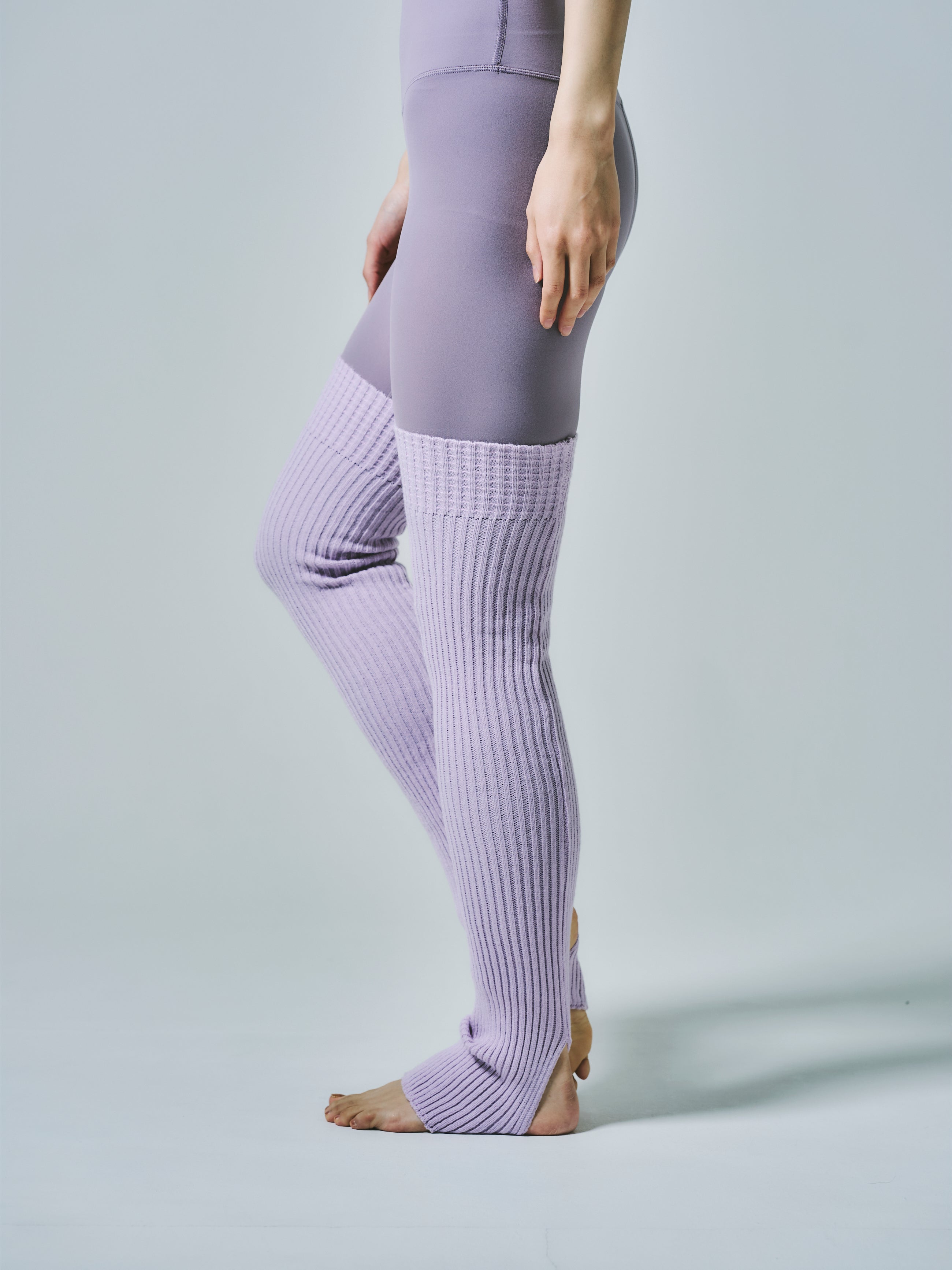 エッセンシャルズ レッグウォーマー ラベンダー
