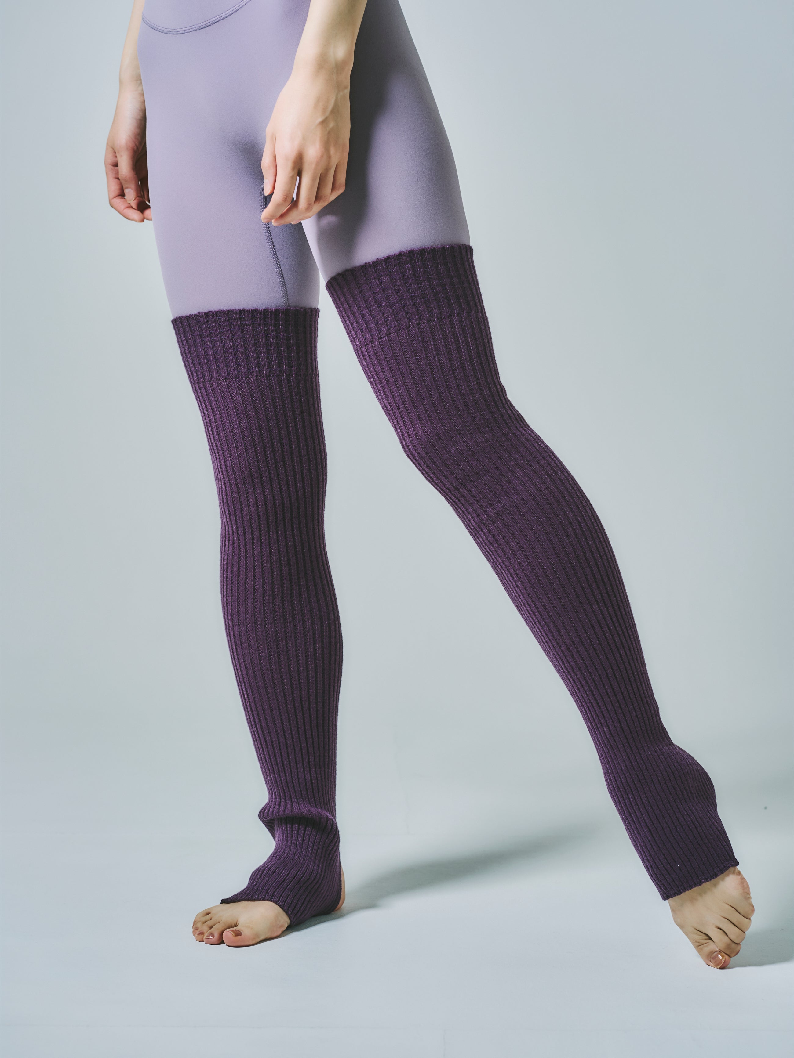 エッセンシャルズ レッグウォーマー グレープ