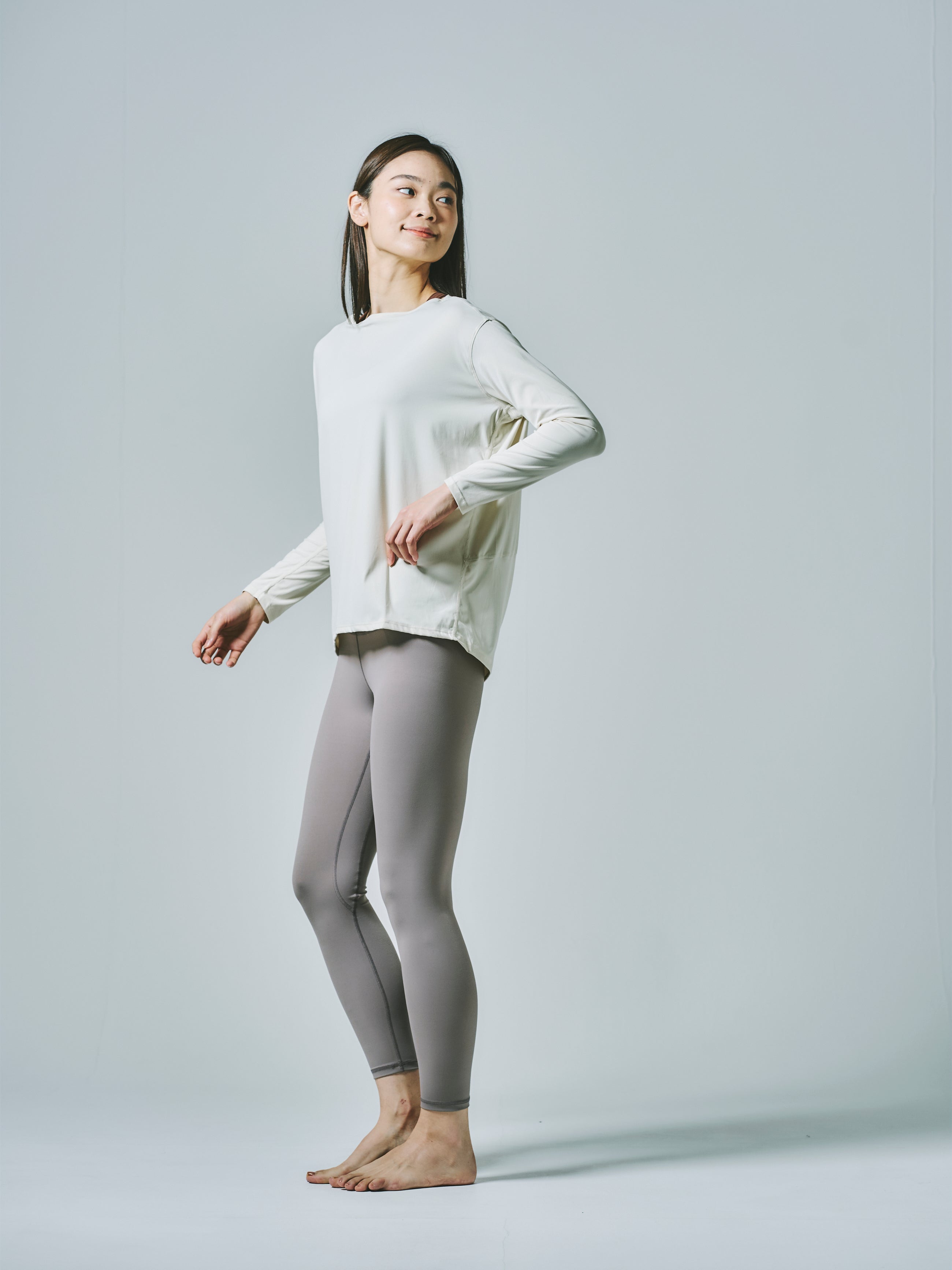 デボラ リラックス トップス ティー ジェードホワイト