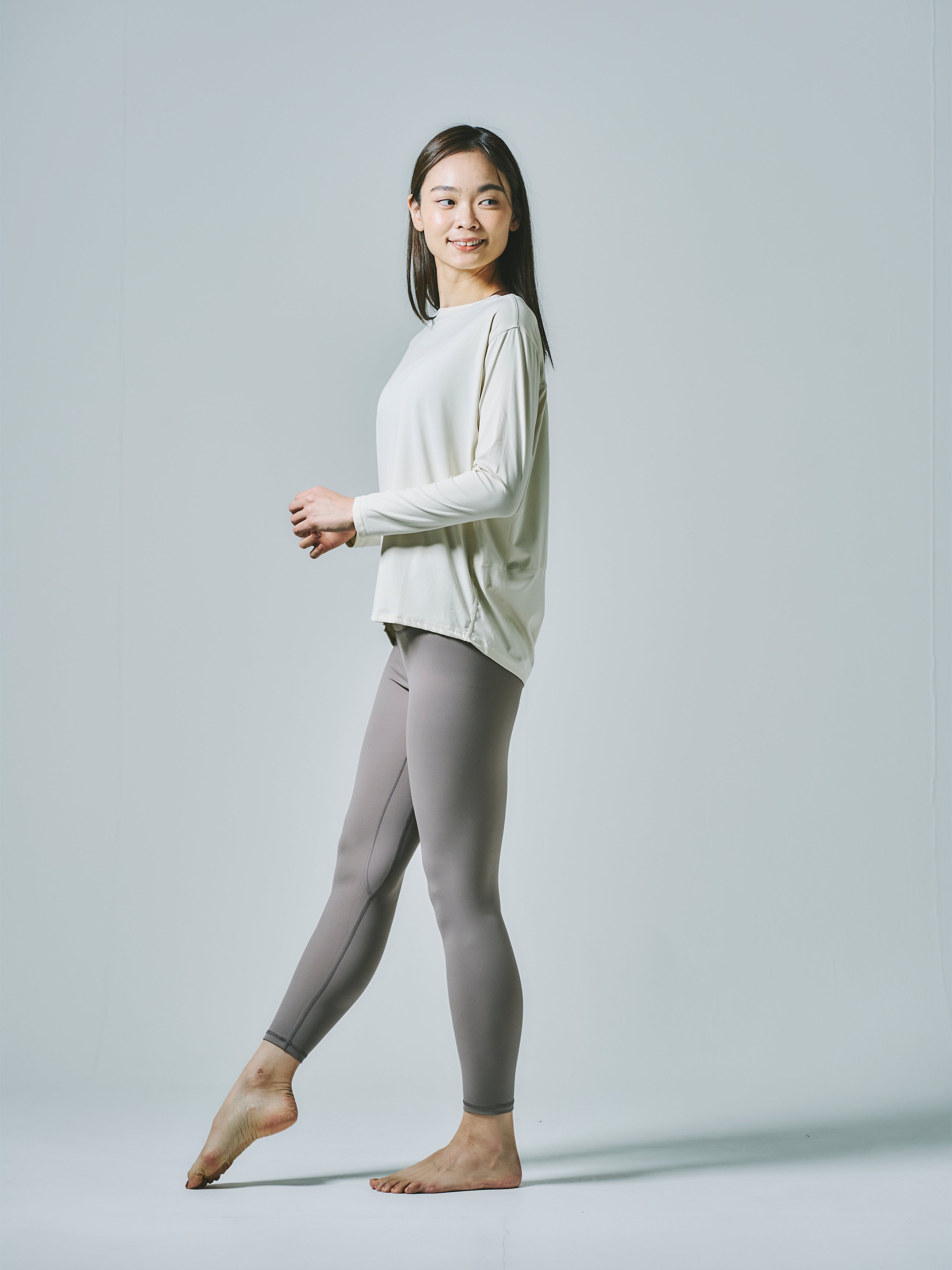 デボラ リラックス トップス ティー ジェードホワイト