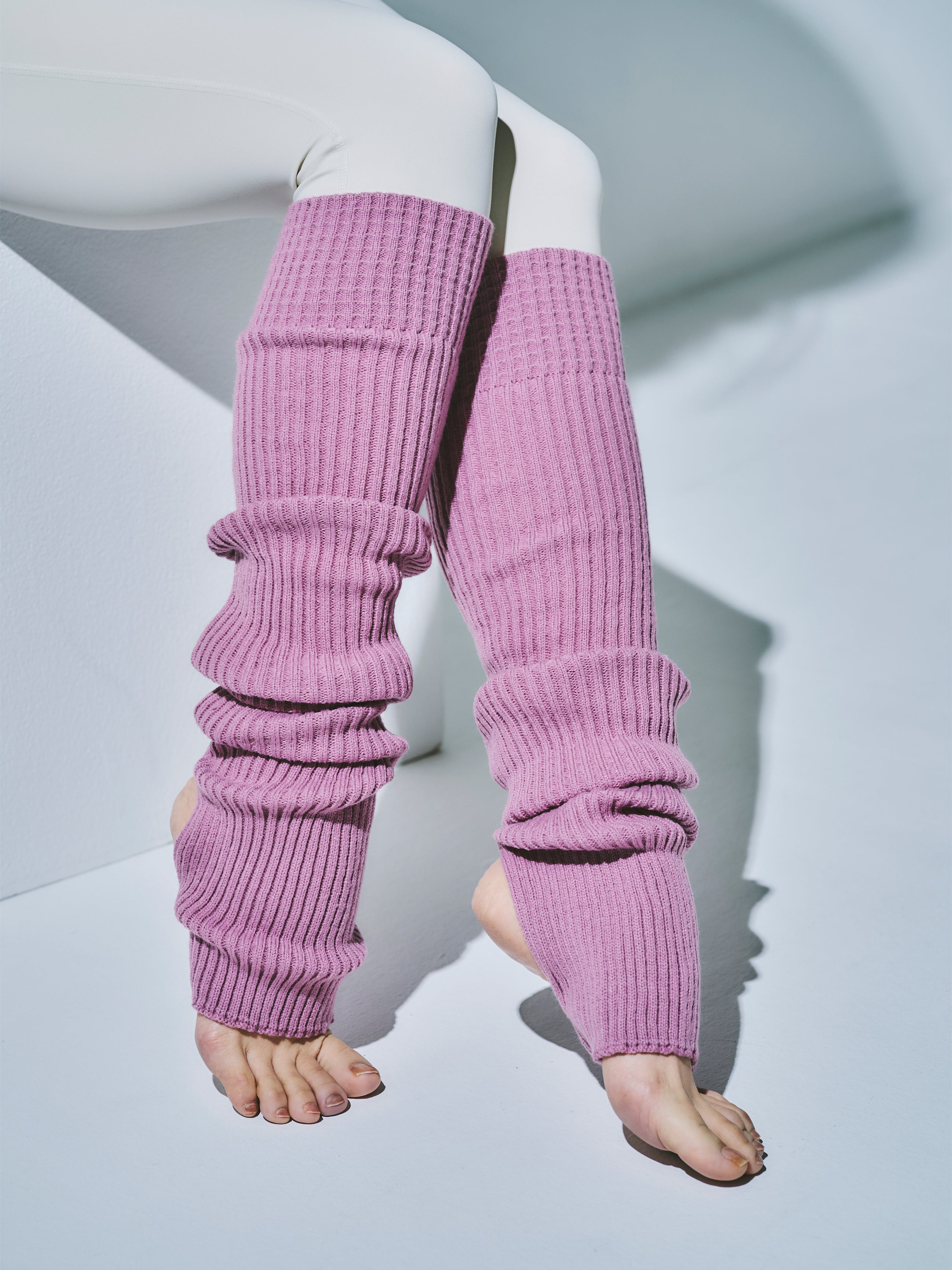 エッセンシャルズ レッグウォーマー ピンク