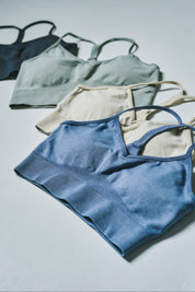 【セット】エッセンシャル プラス シームレス セット ブラック