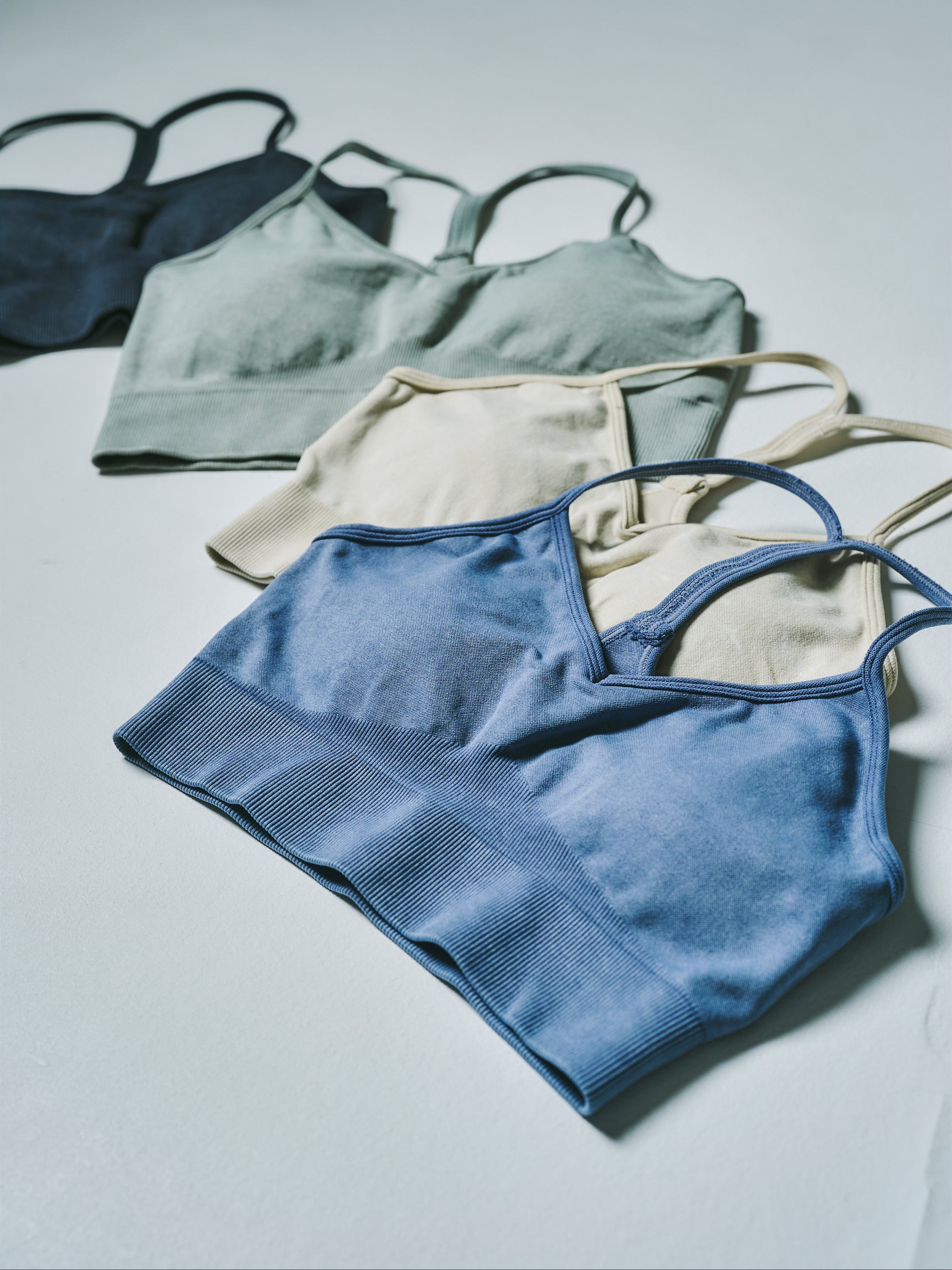 【セット】エッセンシャル プラス シームレス セット ブルー