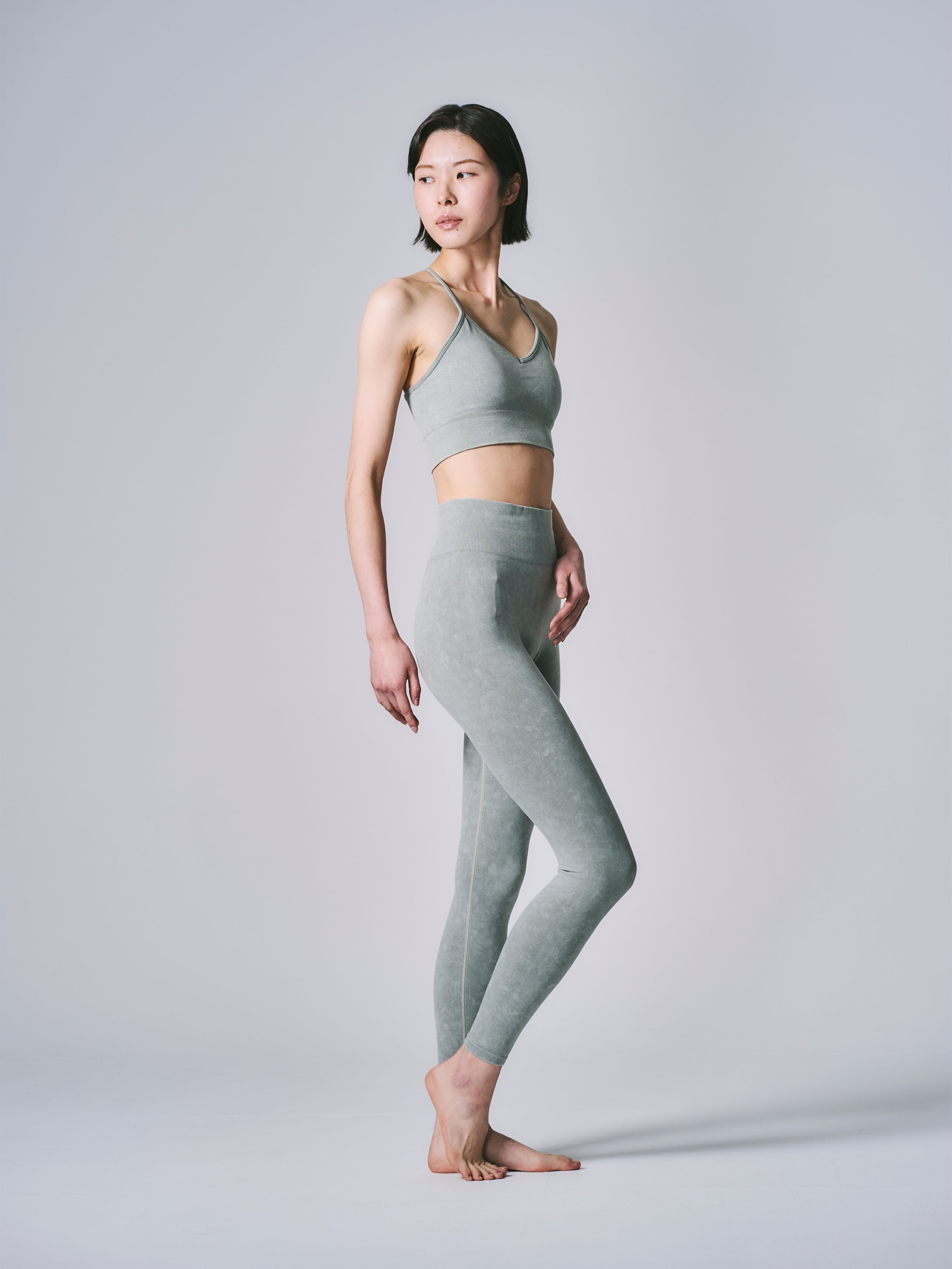 【セット】エッセンシャル プラス シームレス セット グリーン