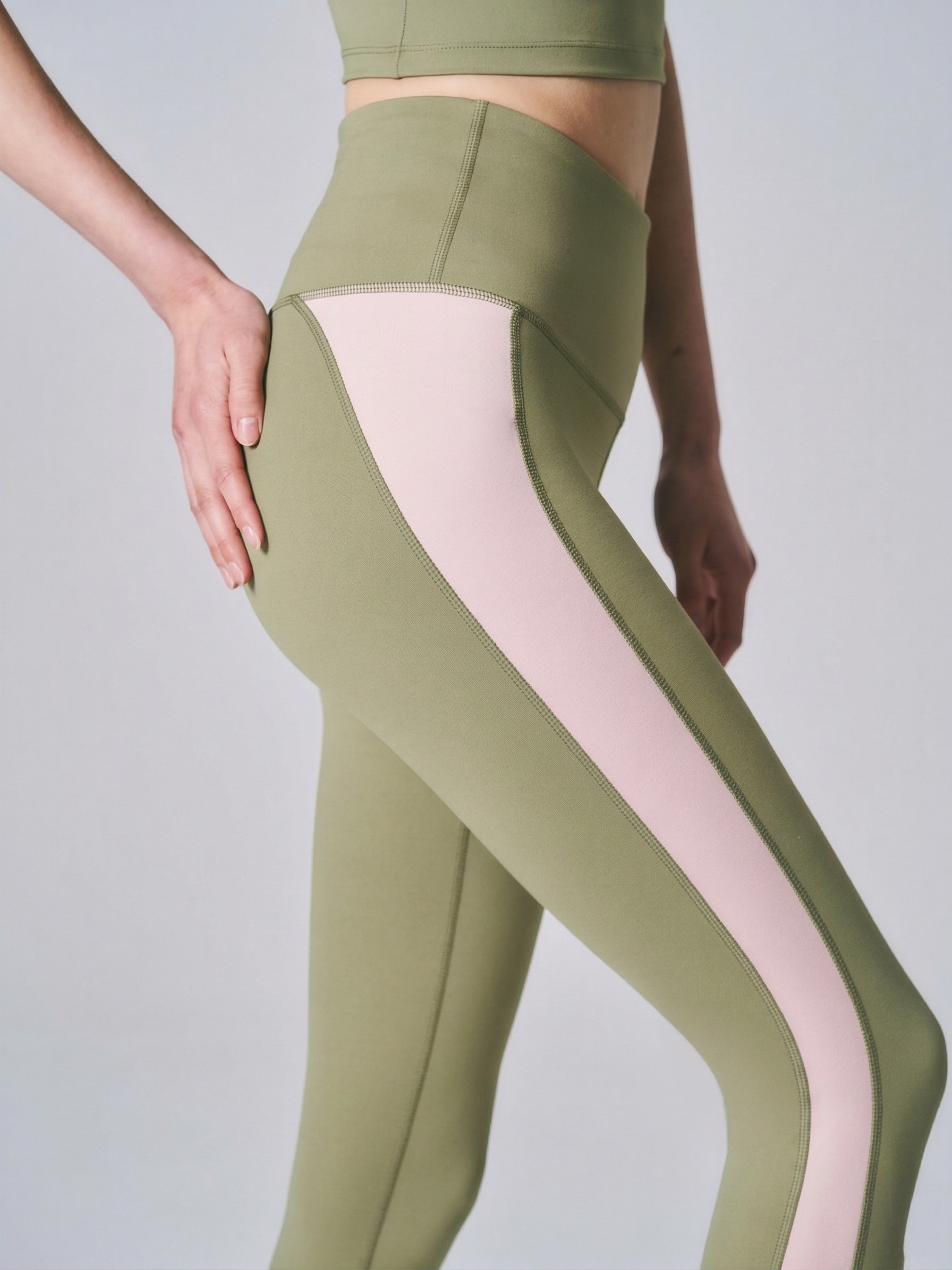 プレミアム バイカラー ハイウエストレギンス オリーブ・サクラ
