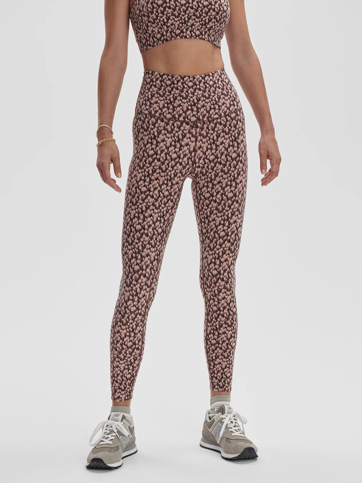 45c756357ff2fbe5b7fe3ac6babe3eeadf5157ff_VAR02048_MOVE_SUPER_HIGH_LEGGING_25_DEEP_MAUVE_PETAL_005.webp