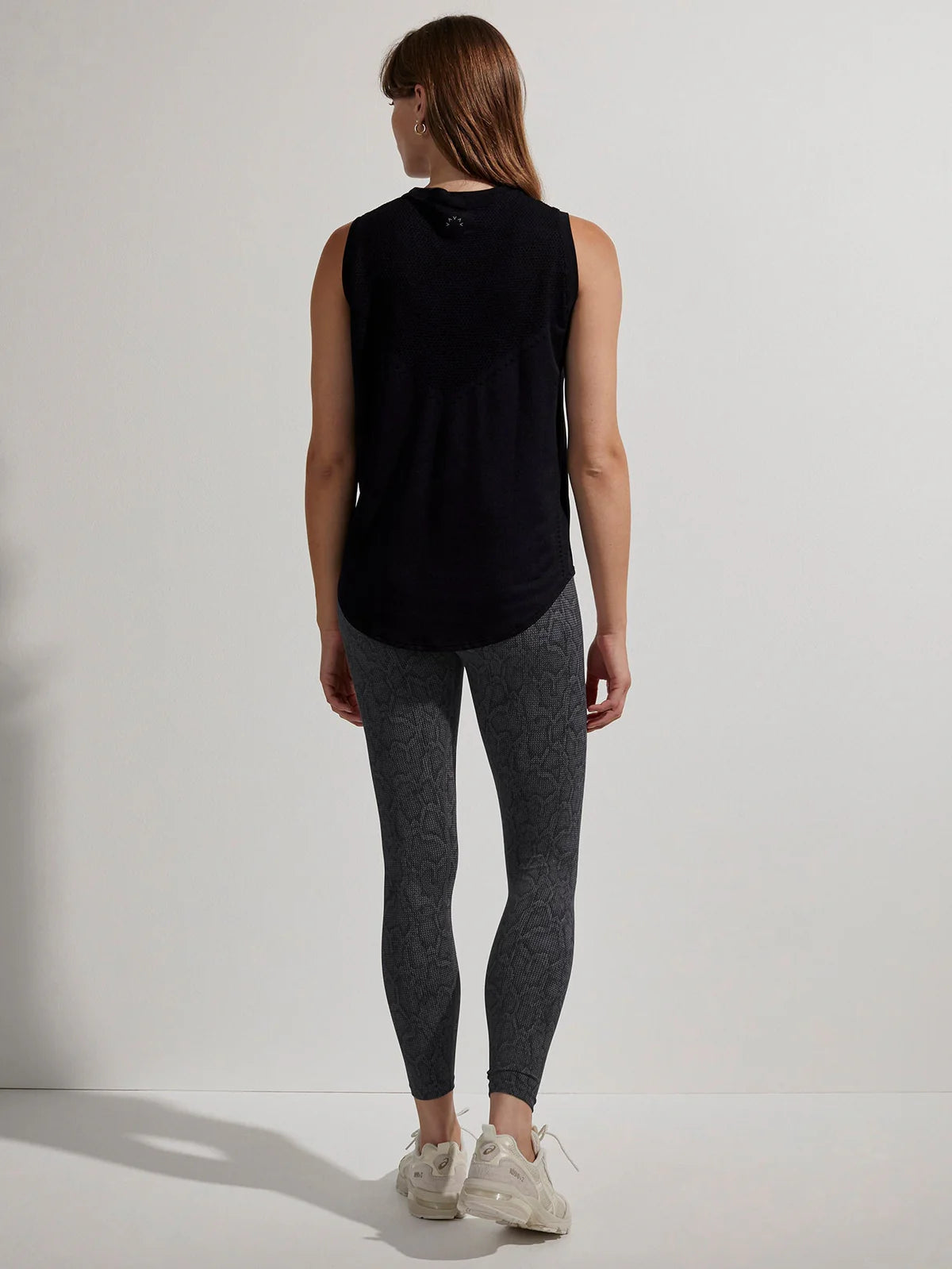 MORROSEAMLESSTANK_VAR00959_BLACK_4.webp