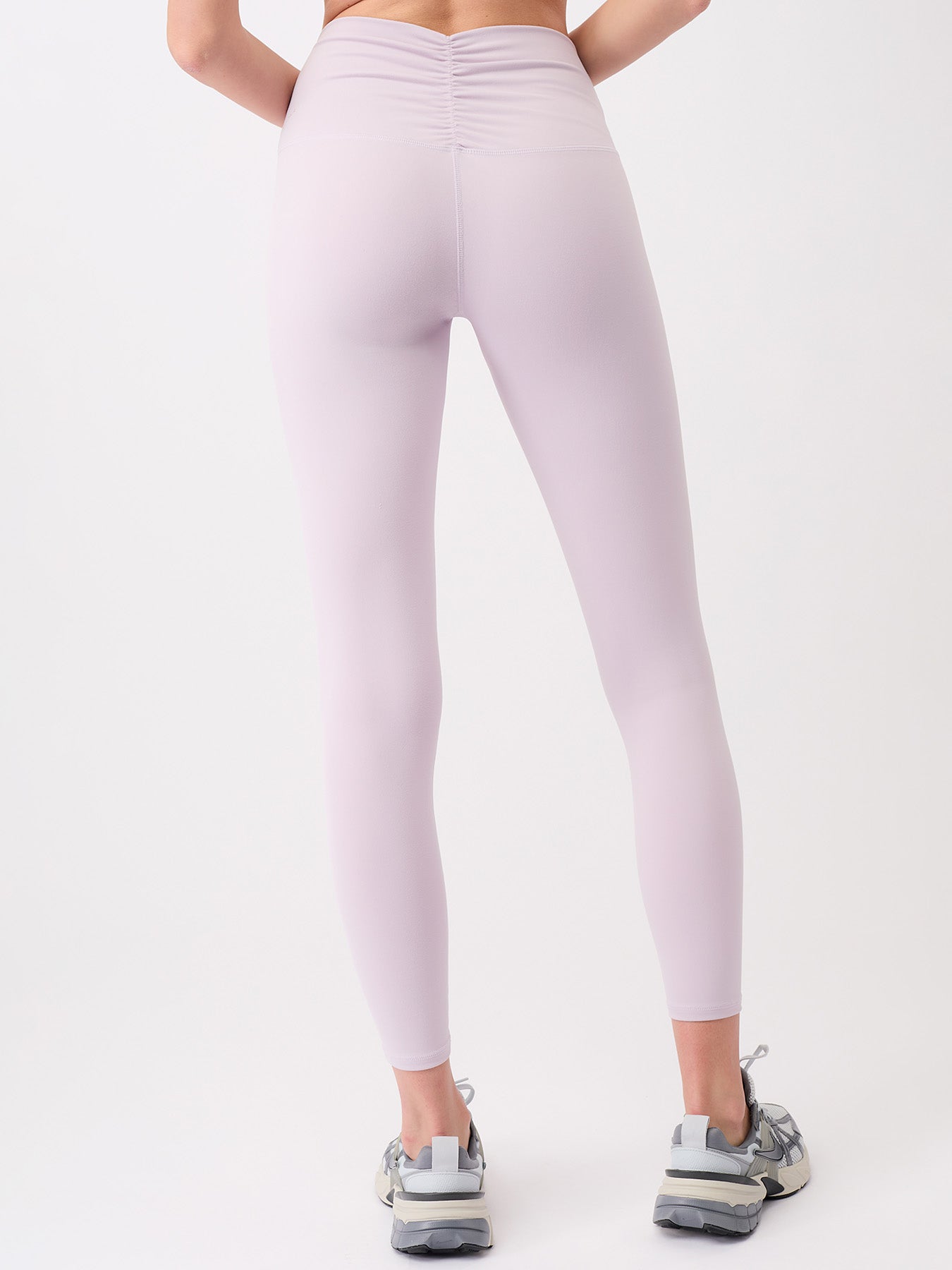 PA02JE55_mauve02_ce037020-cb6c-4f0d-9bf5-0efe9ff5b25b.jpg