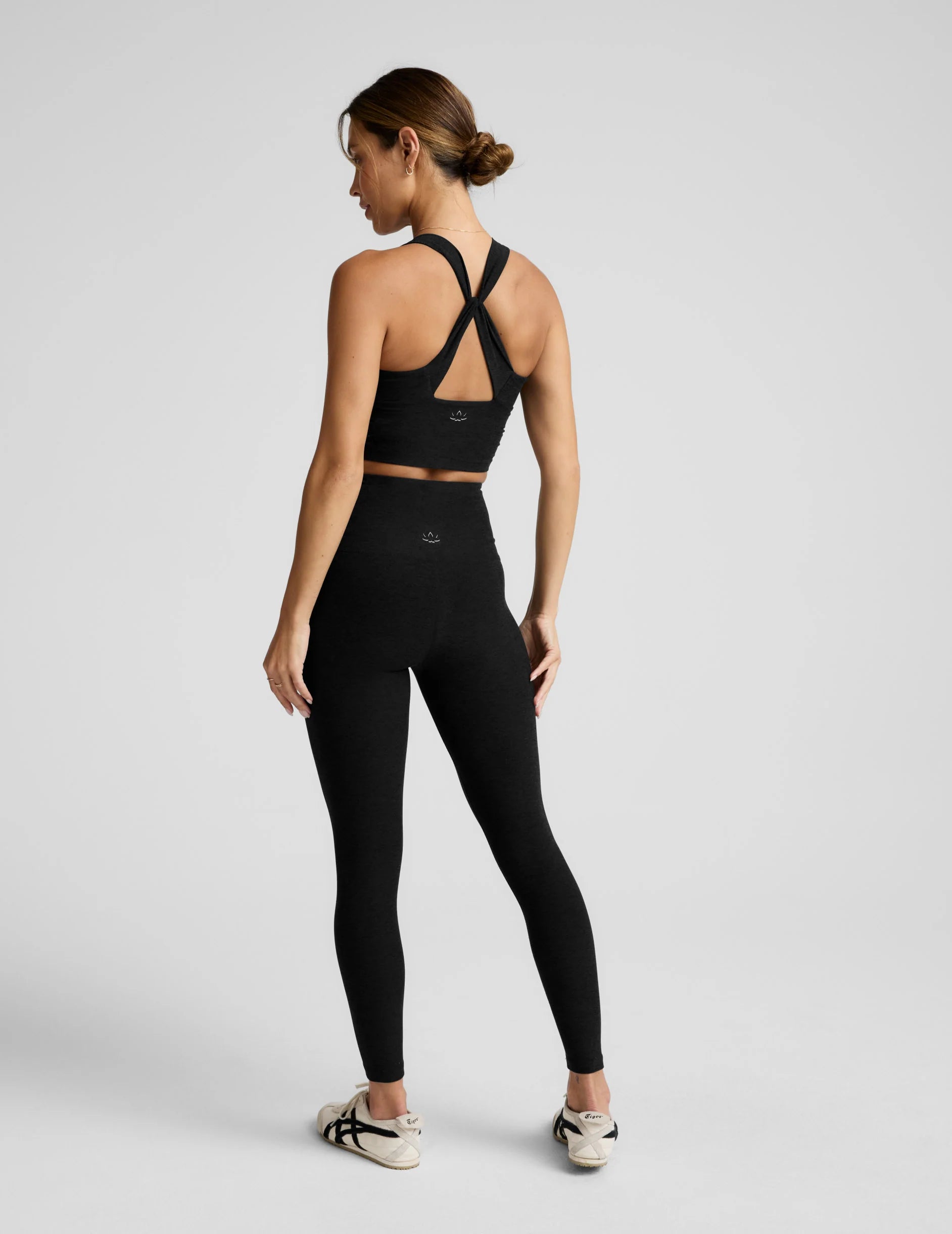 BEYOND YOGA スペースダイ センタード ミディ レギンス ダーケスト ナイト