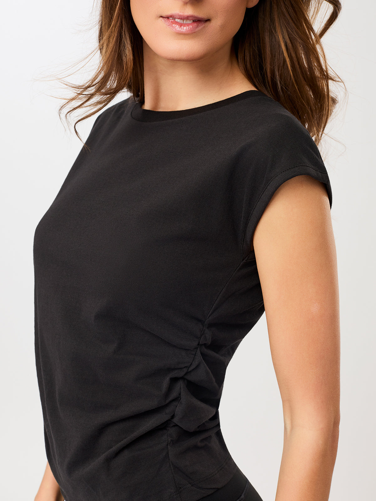 MANDALA サイド ラッフルド トップ【GOTS認証 オーガニックコットン】 ブラック