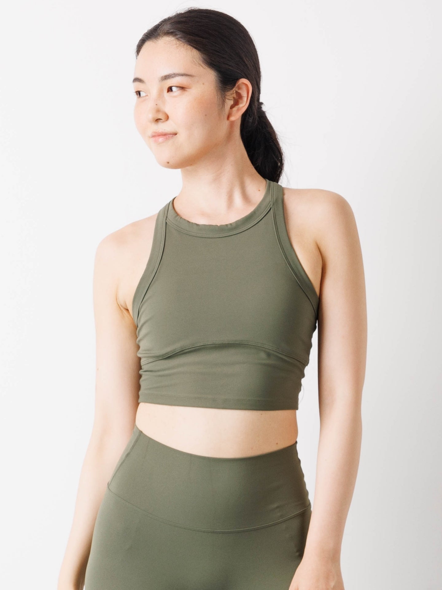 lycra_olive_00005.jpg