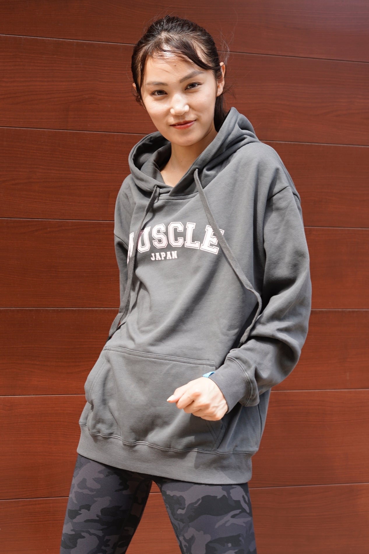 ［フーディー］ muscle japan hoodie dark grey
