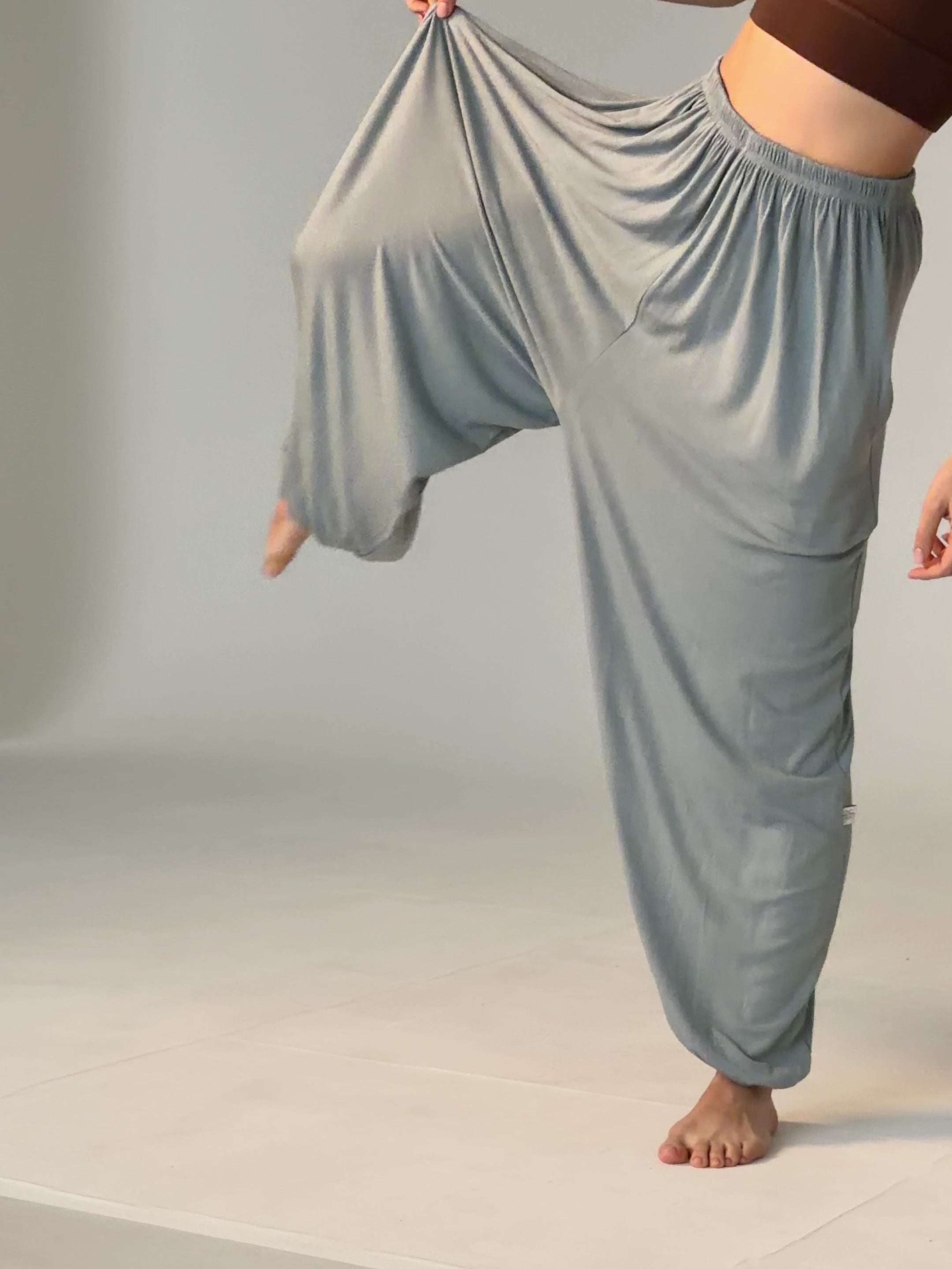 シャンティ バルーン パンツ ブルーグレー