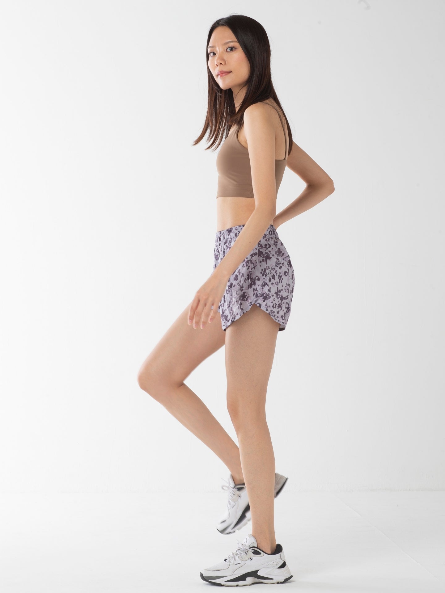 ヘレン  ランニングショーツ レオ