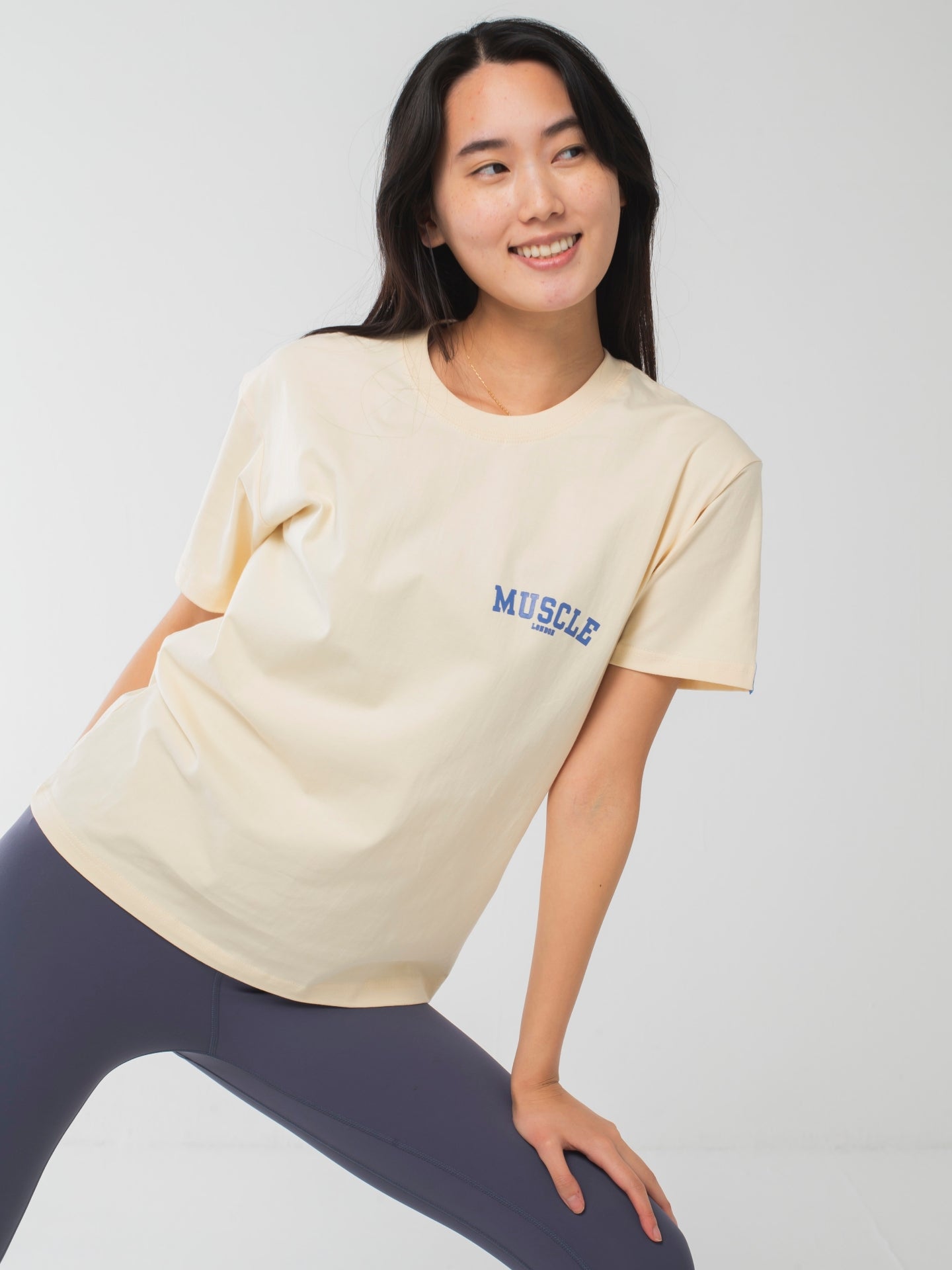 Small Muscle Japan T-shirts Apricot