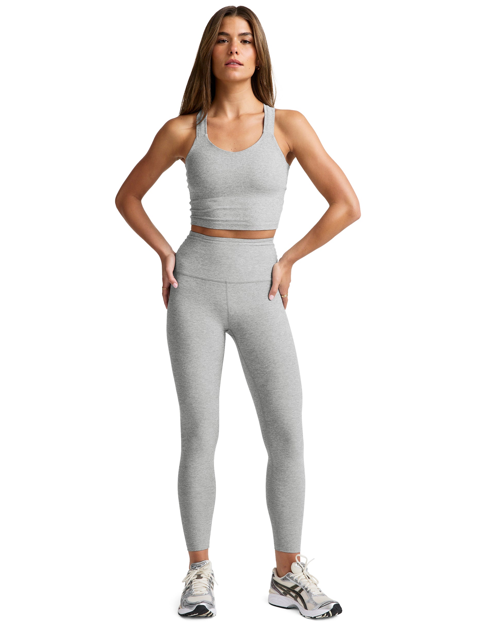 BEYOND YOGA スペースダイ ツイスト スルー クロップド タンク シルバー ミスト