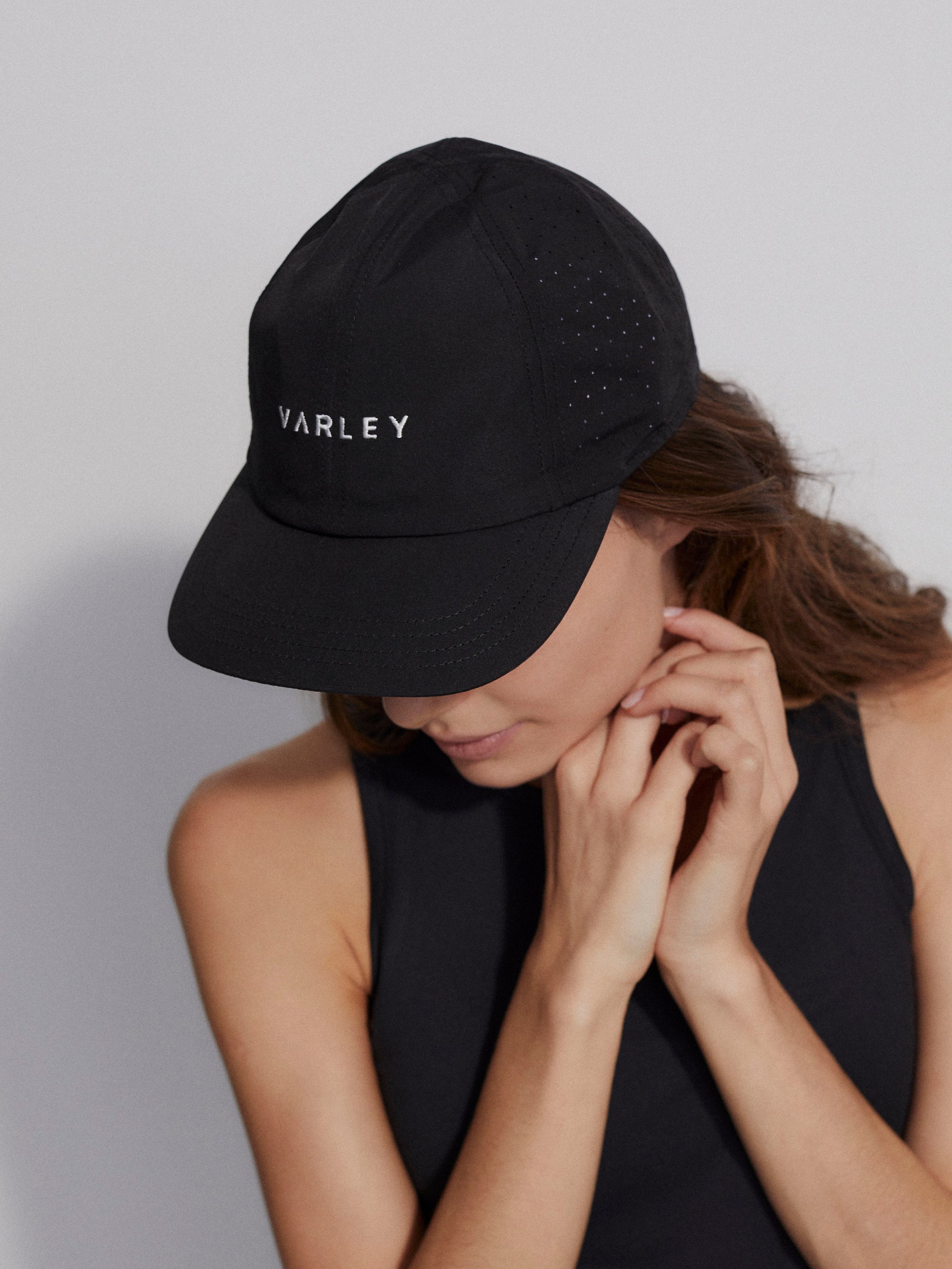 VARLEY ナイルズ アクティブ キャップ ブラック