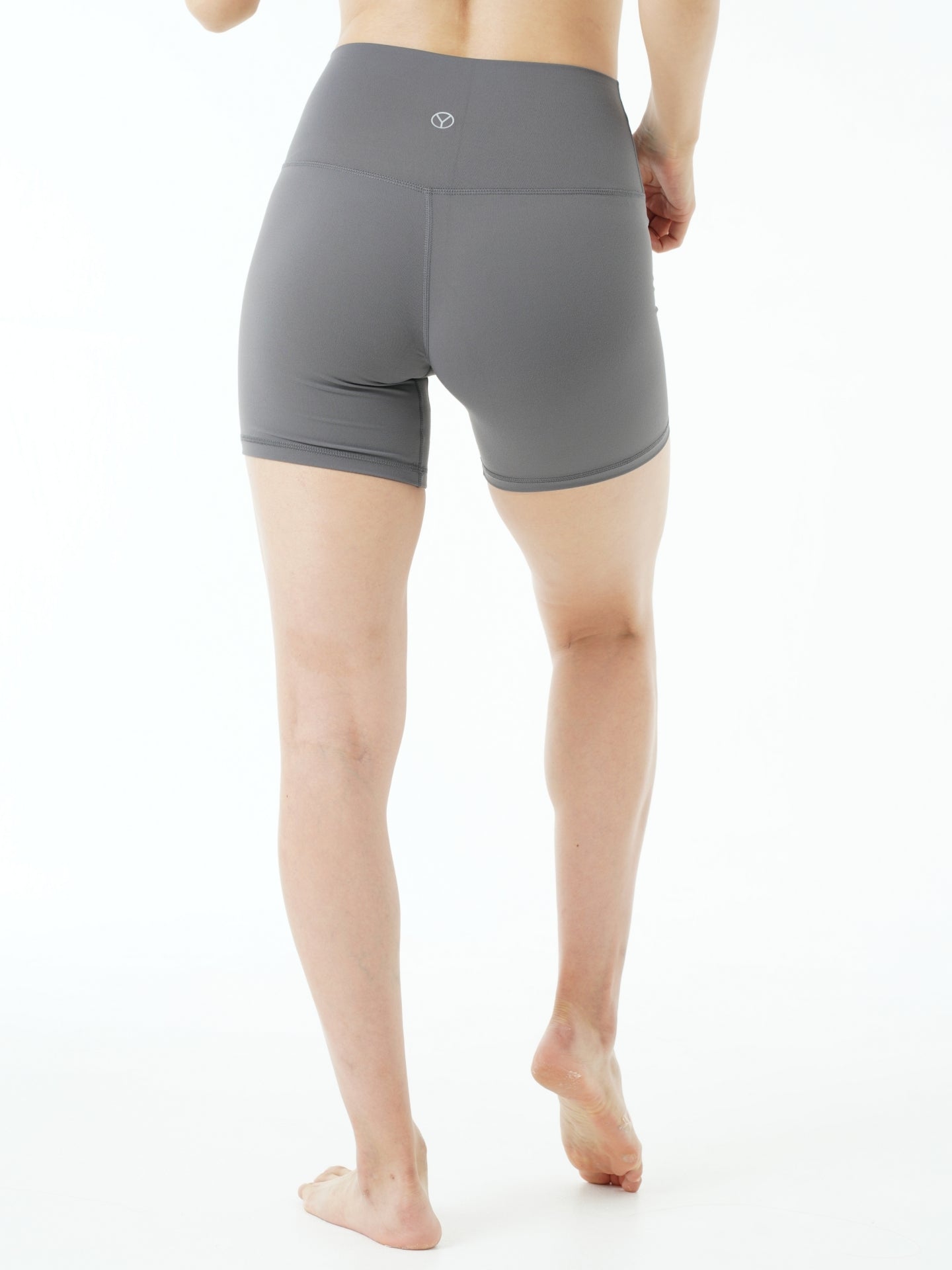 セリーナ ミニバイカーショーツ グレー