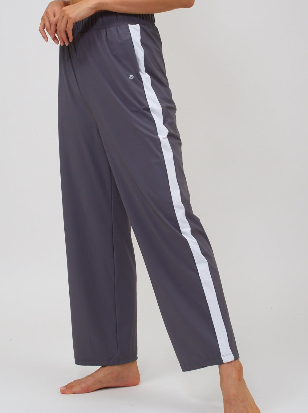 ルビー サイドライン トラックパンツ グレー