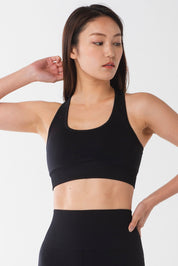 エッセンシャル シームレス スポーツブラ ブラックスター