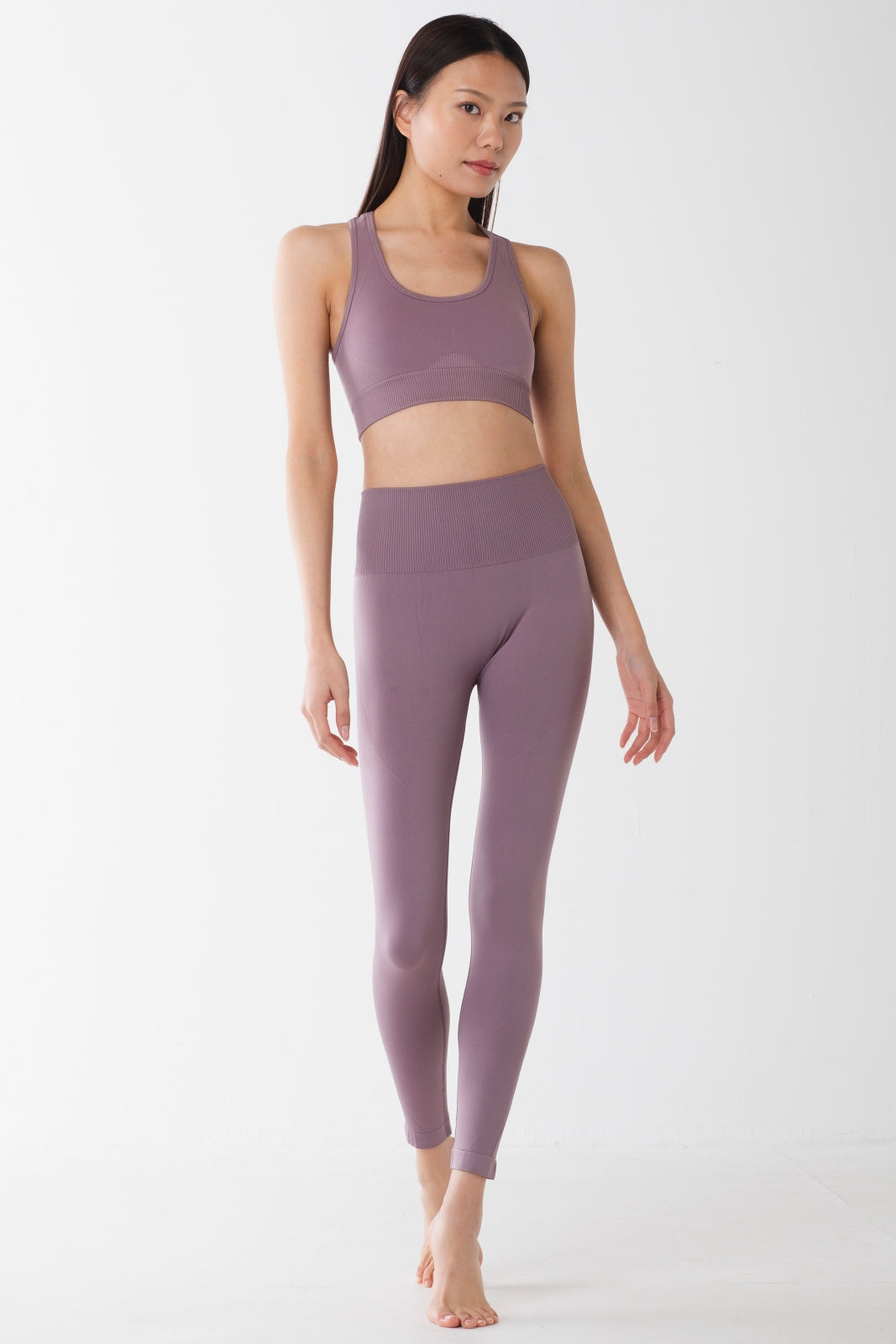 エッセンシャル シームレス レギンス シャンパン