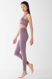 エッセンシャル シームレス スポーツブラ シャンパン