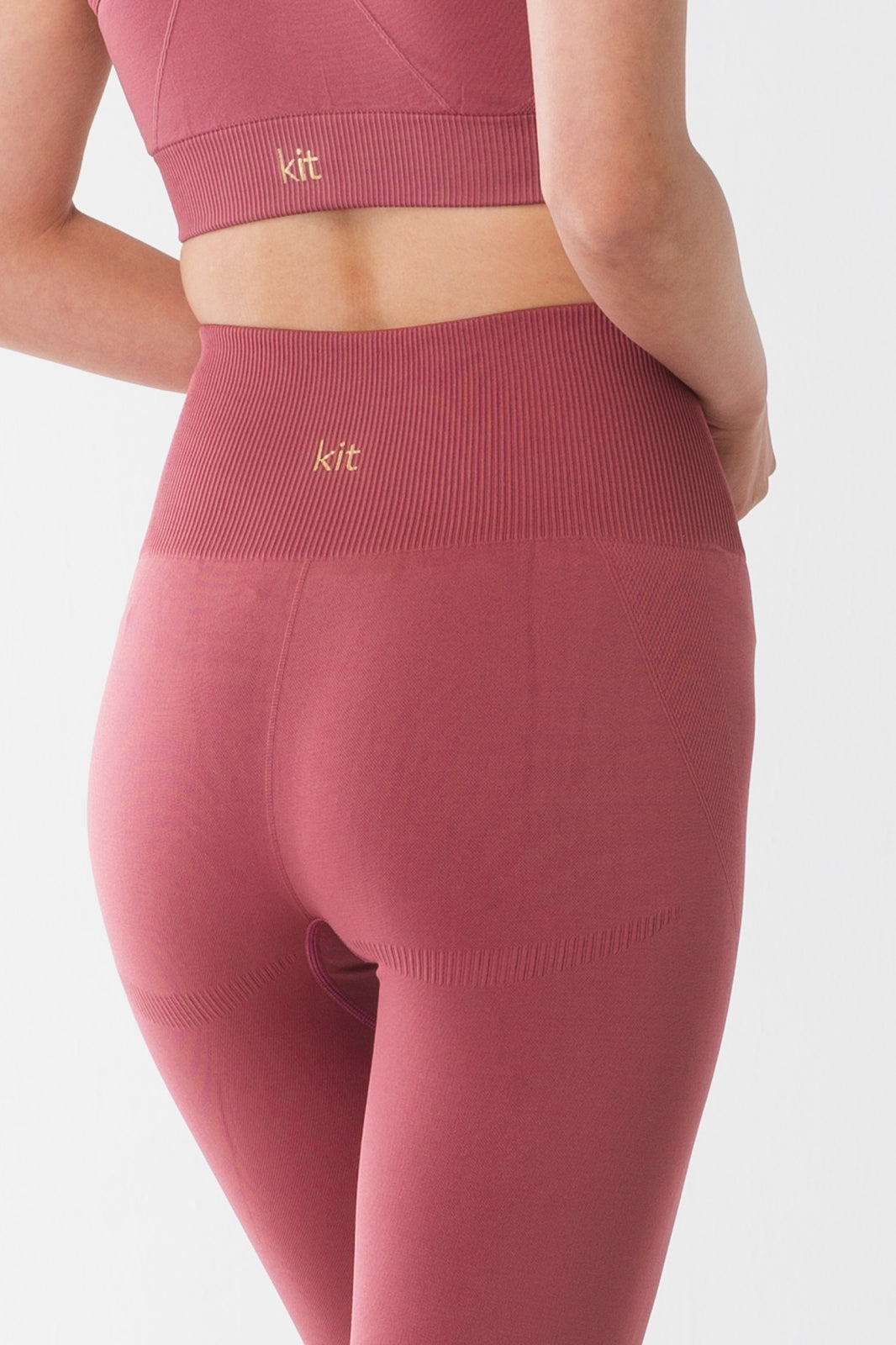 エッセンシャル シームレス レギンス ハイビスカス