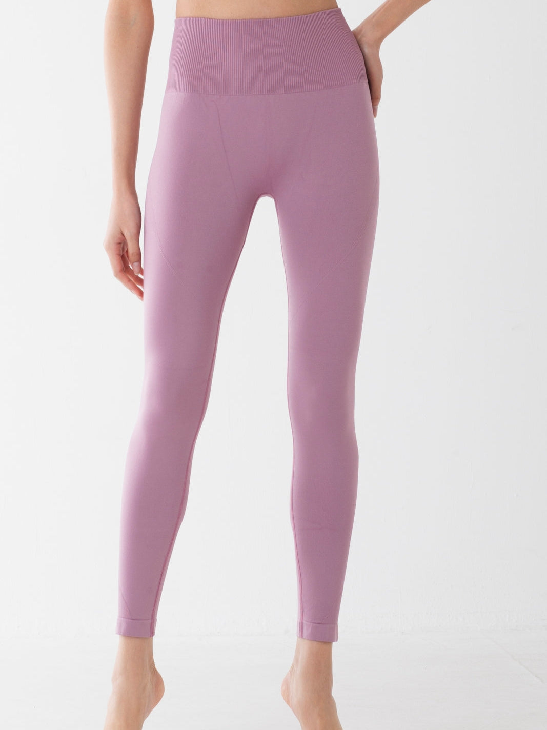 KIT_Essenntials_pink_12_cfdb943a-669d-4a08-9a86-937ac3ccbabb.jpg